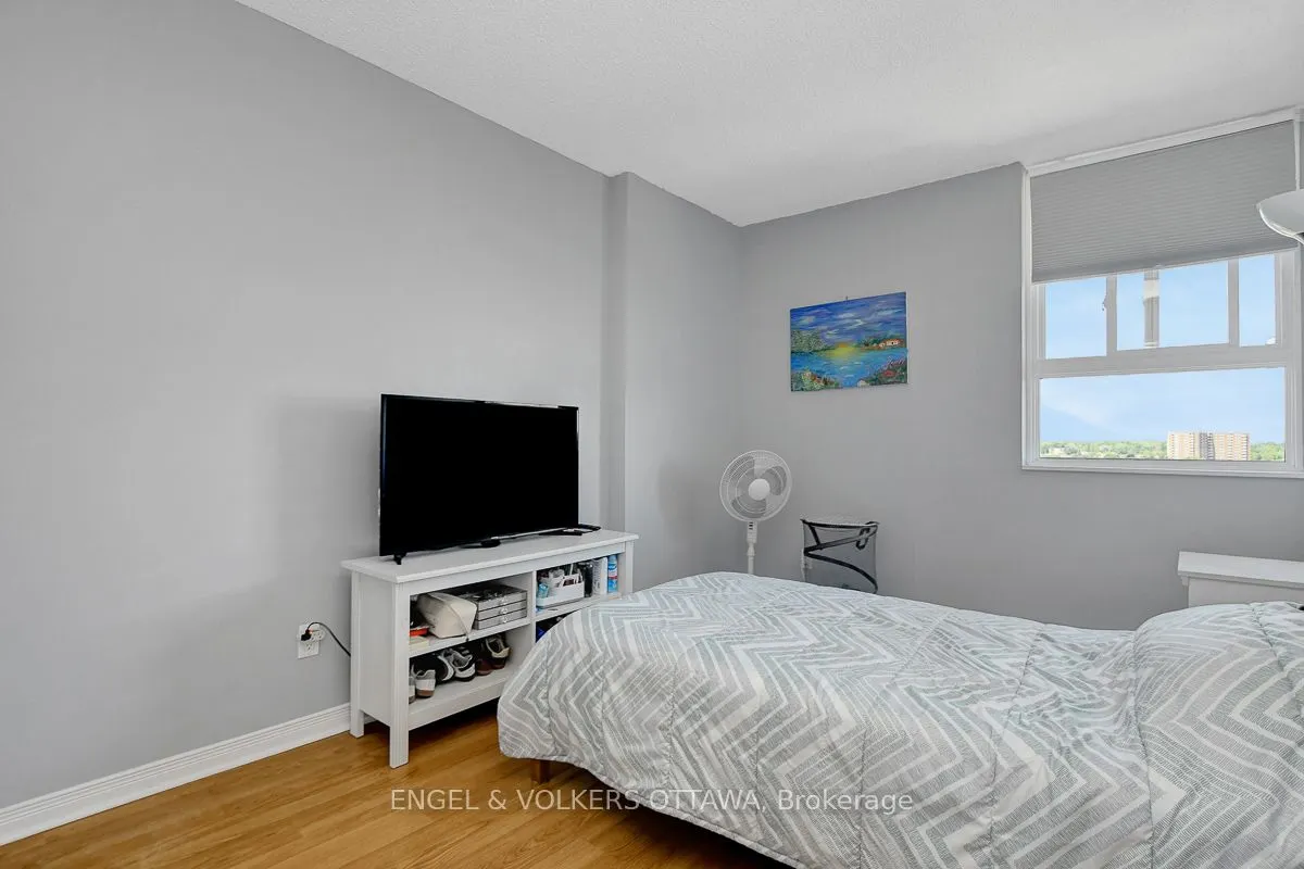 2000 Jasmine Crescent, #1506