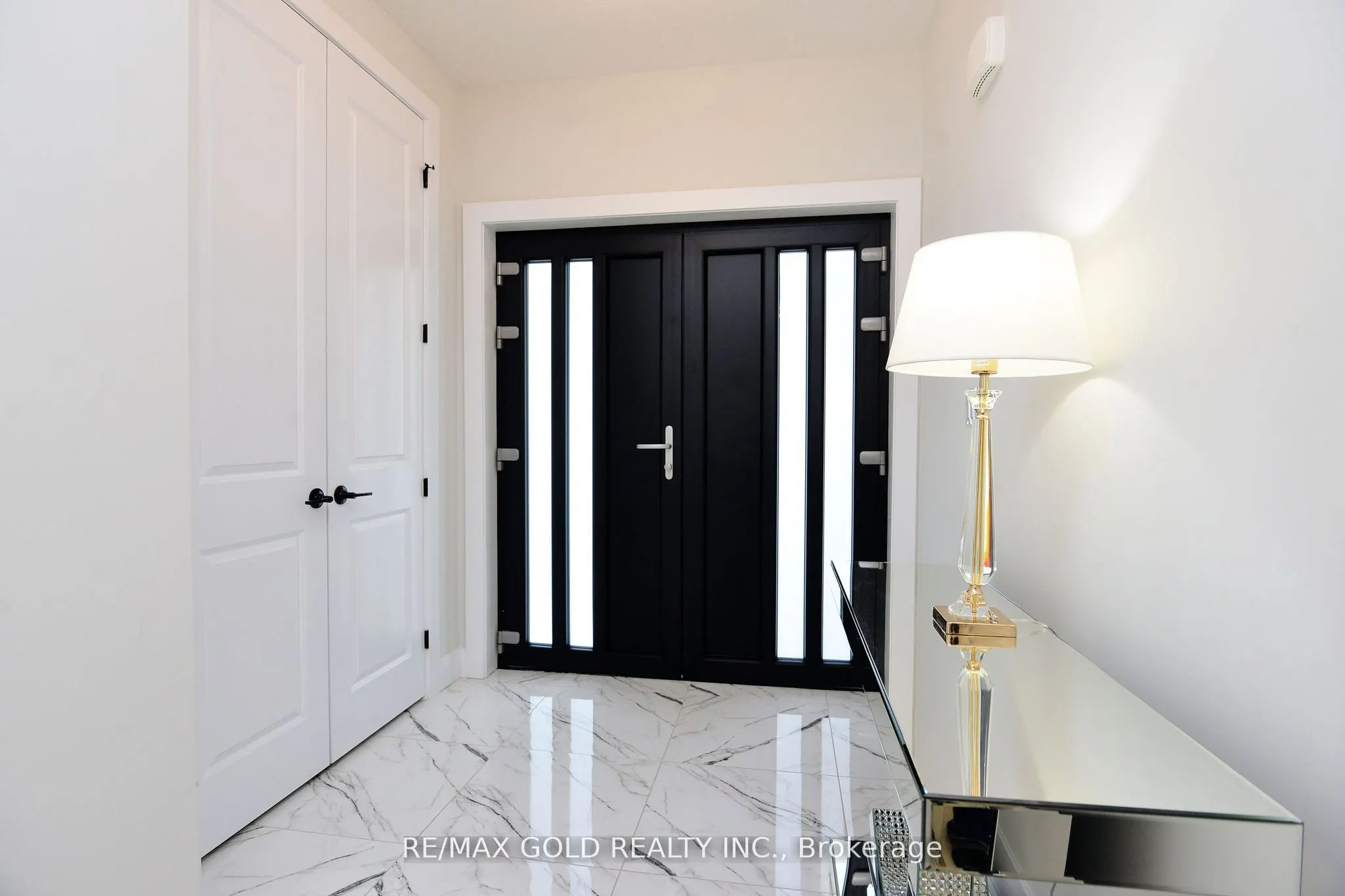 86 Grandville Circle