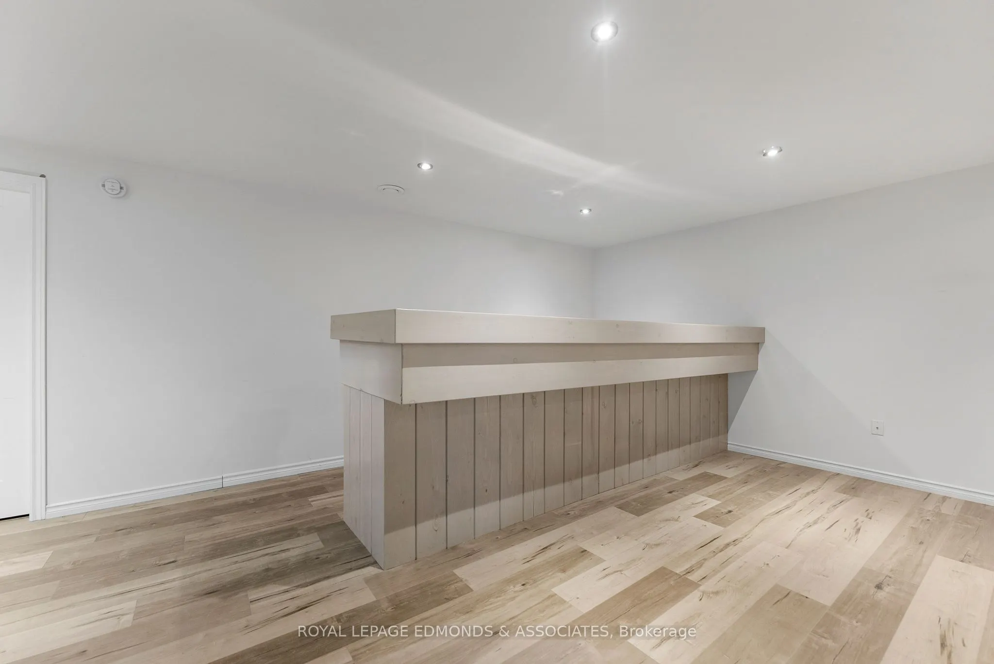 1212 Pembroke Street E