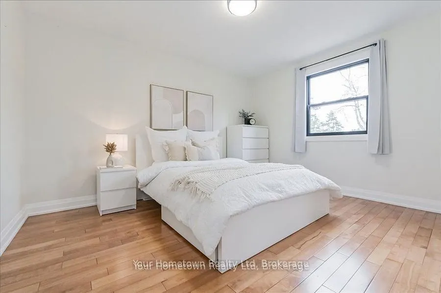 6878 Wellington Rd 16 Road