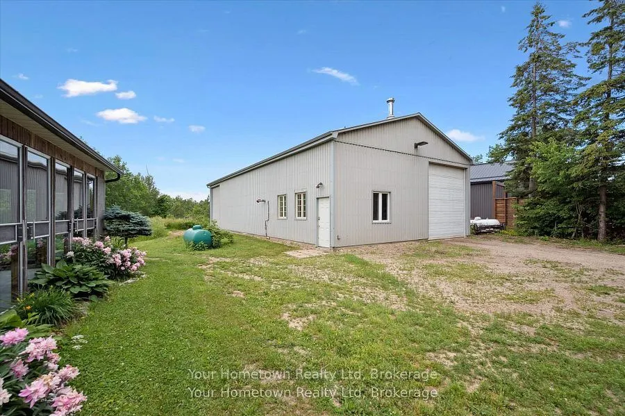 6878 Wellington Rd 16 Road