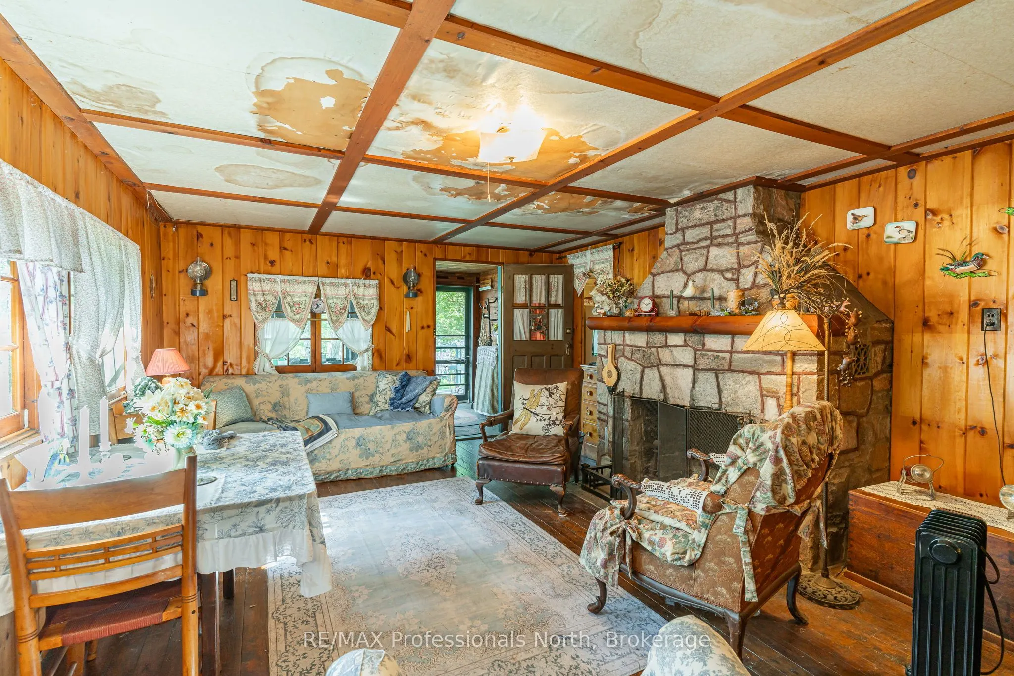 13055 Little Hawk South Shore Road