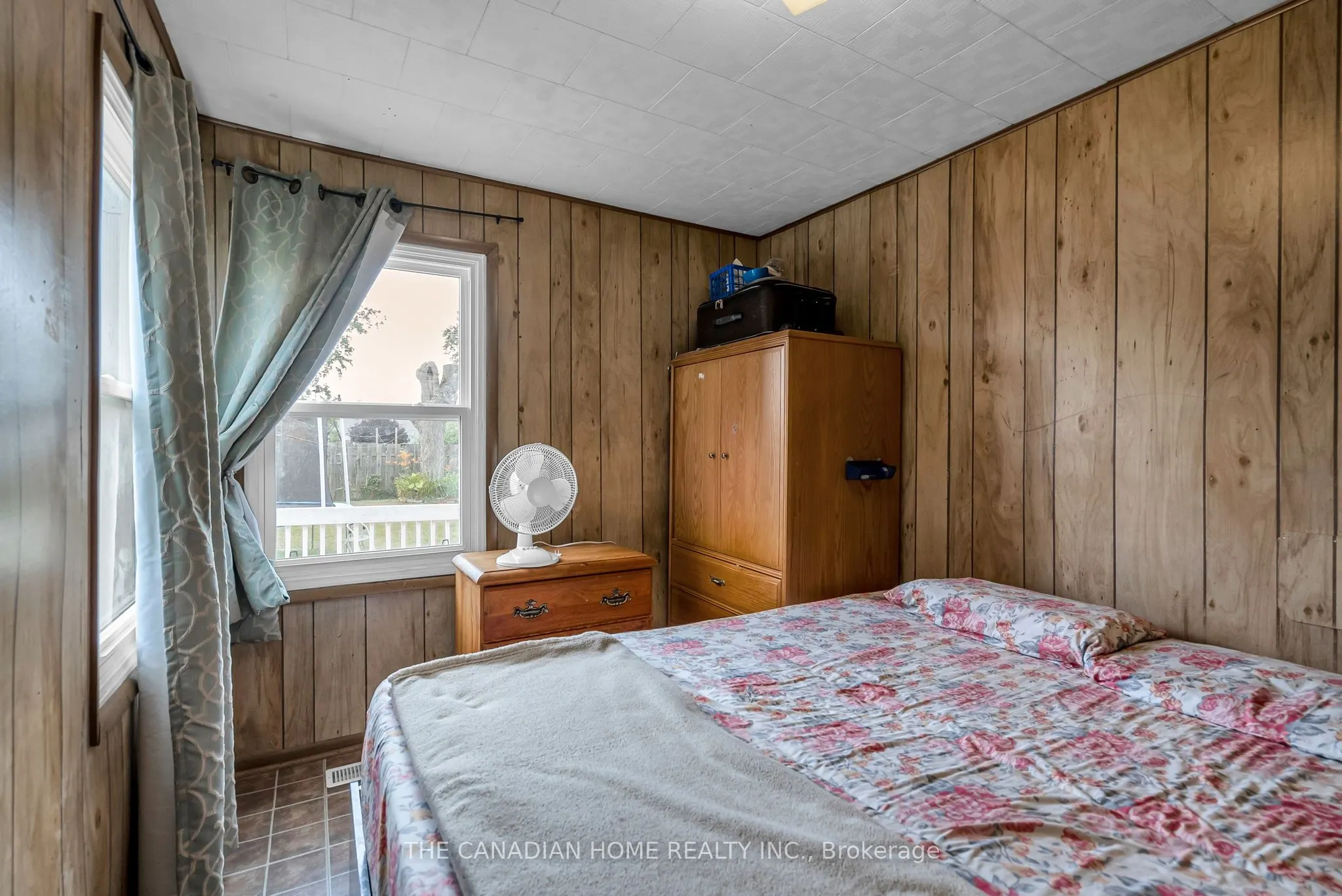 78 VIMY Avenue