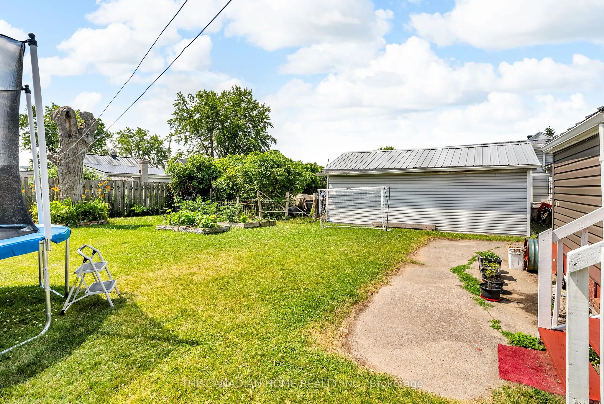 78 VIMY Avenue