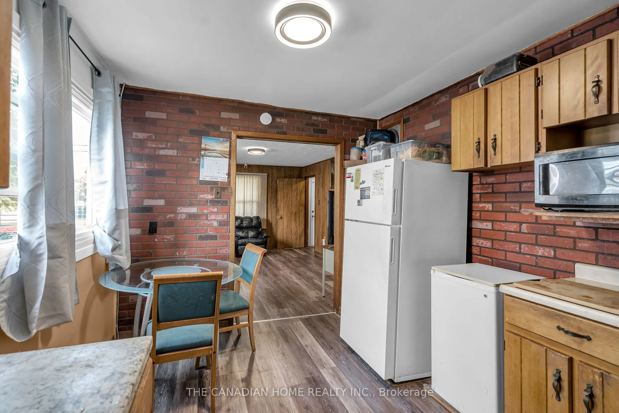 78 VIMY Avenue