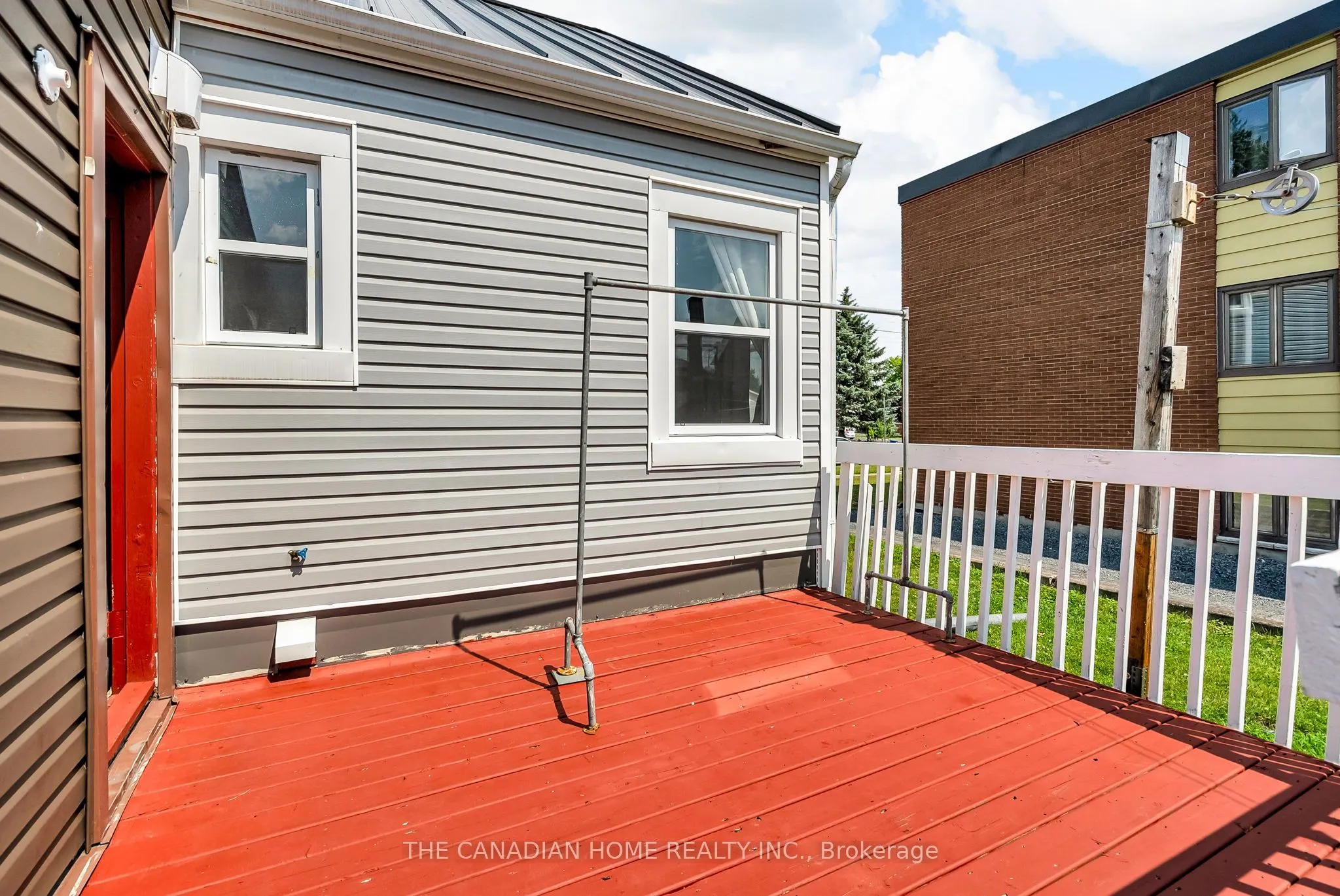 78 VIMY Avenue