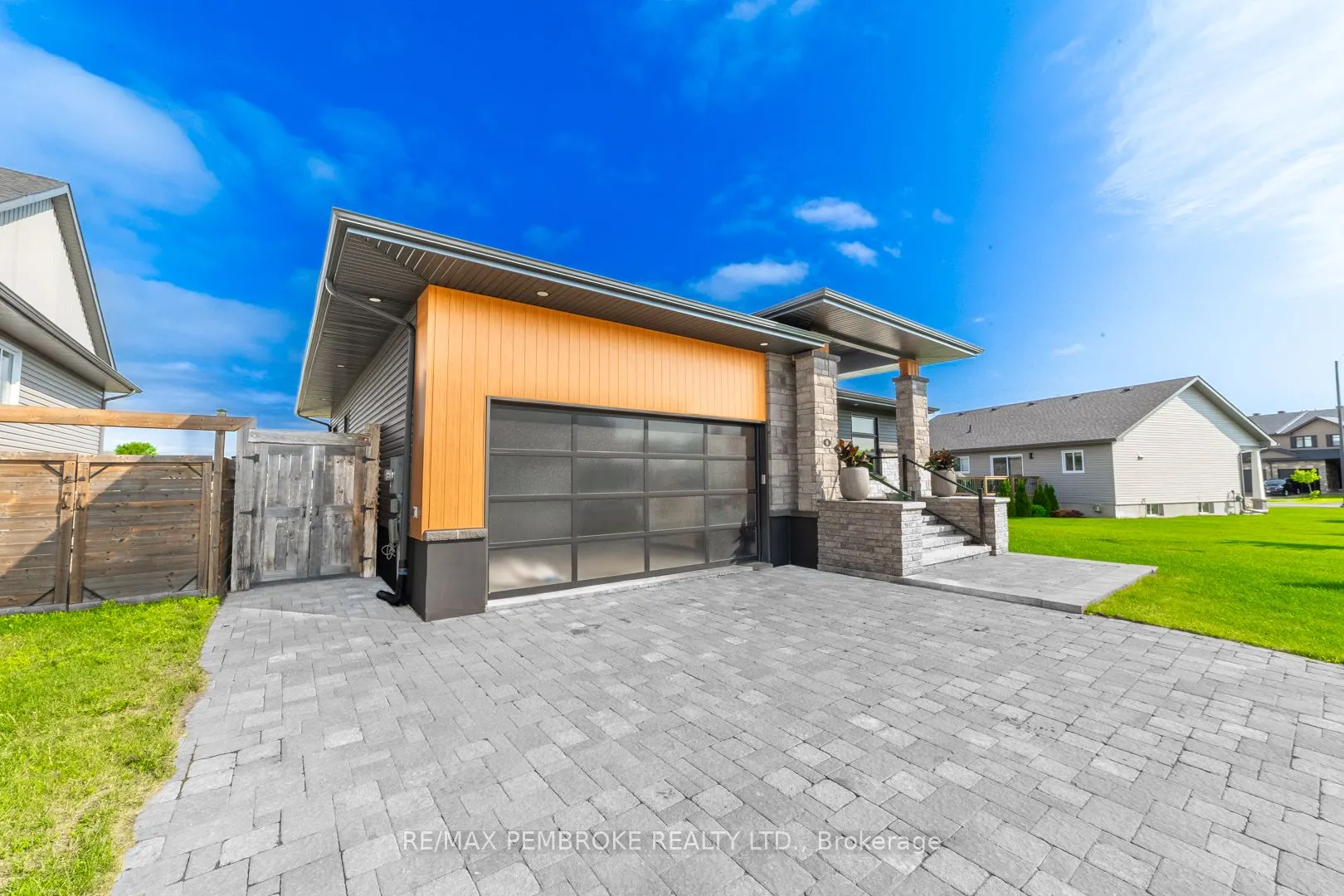 8 Drew Street