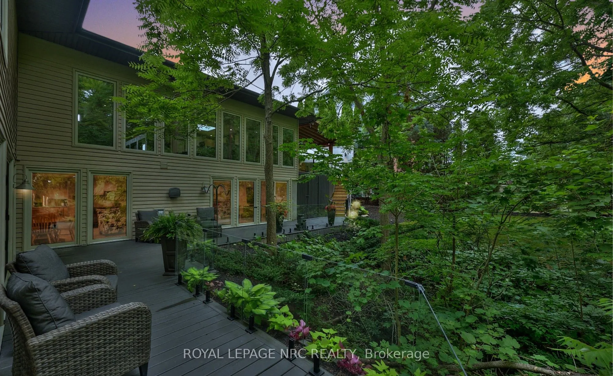 16 Nadine Crescent