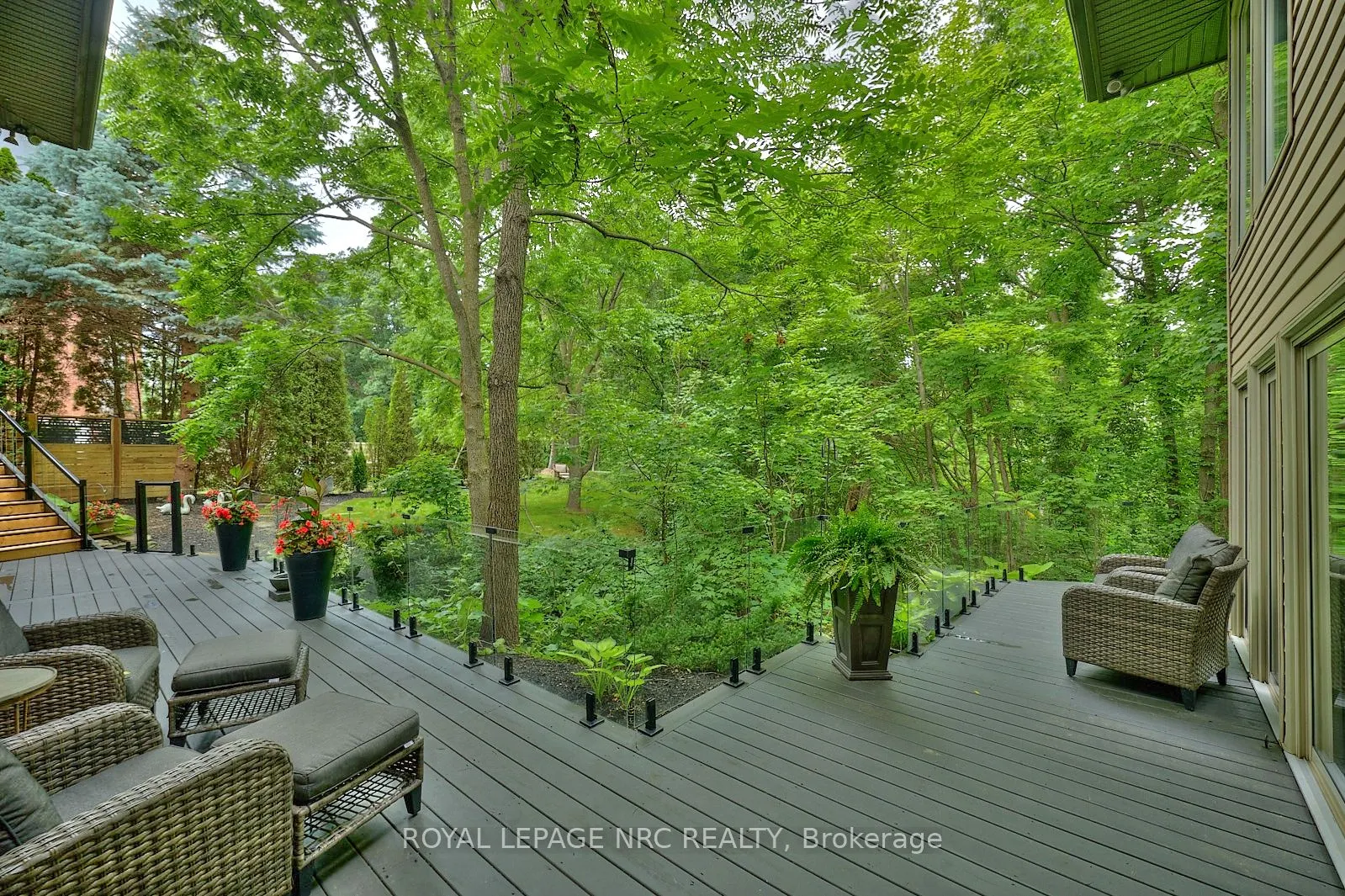 16 Nadine Crescent