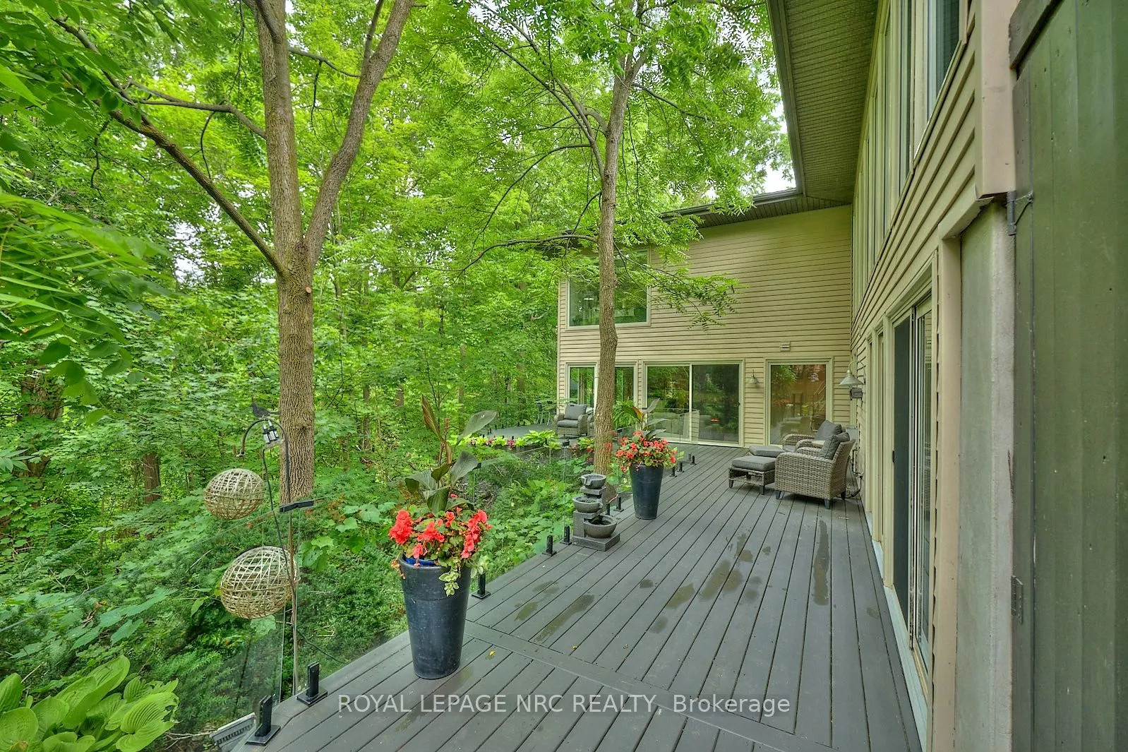 16 Nadine Crescent