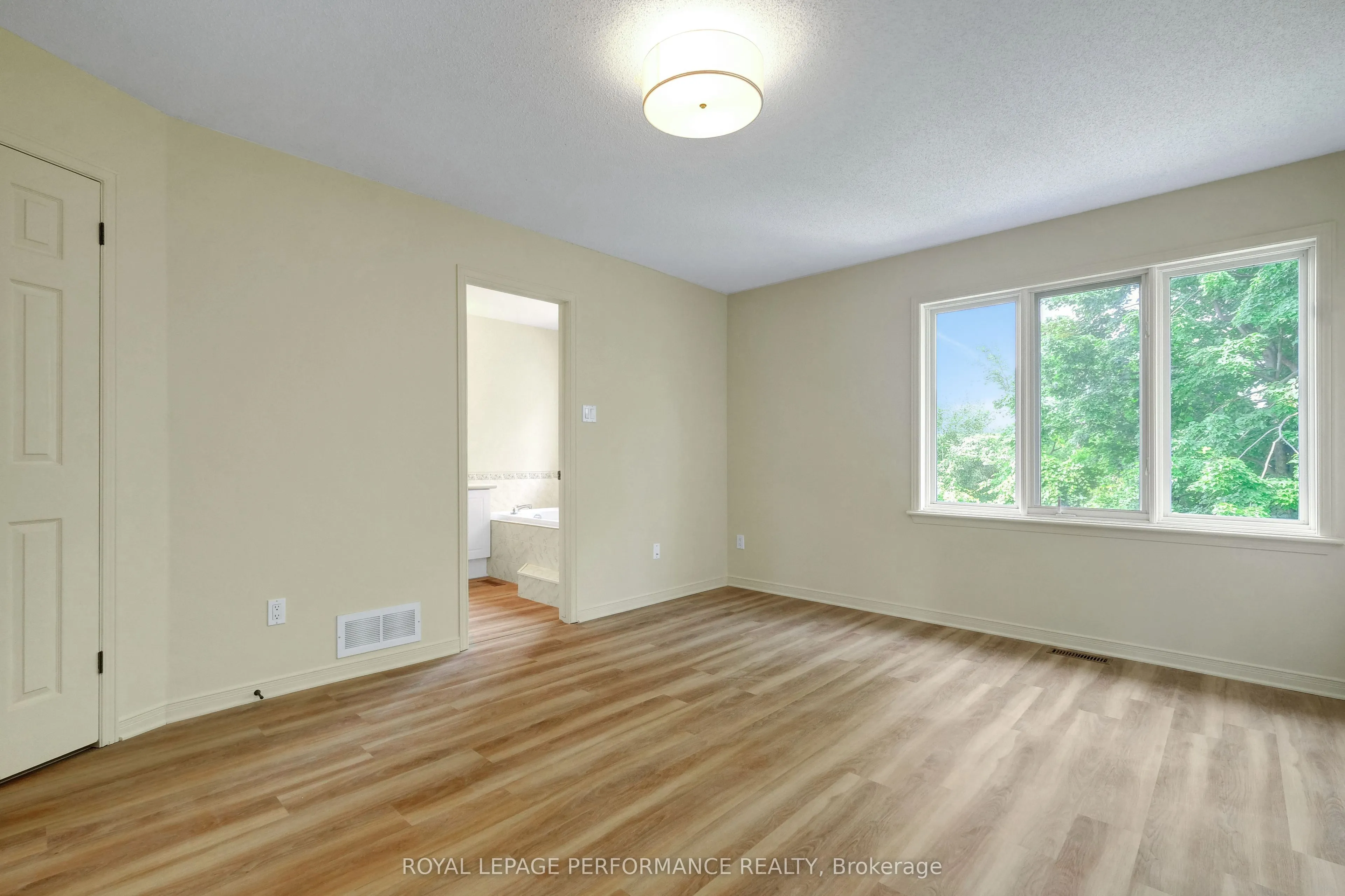 107 Margrave Avenue