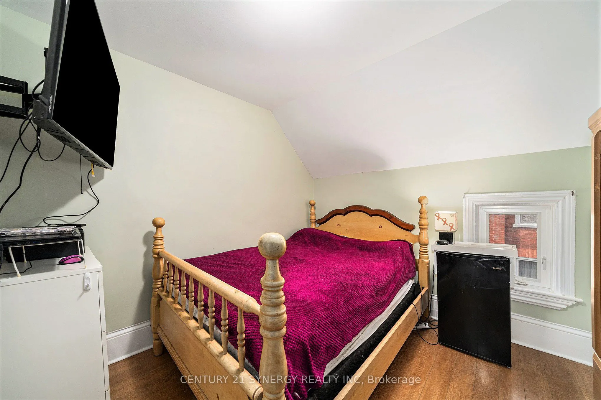 25 Kensington Avenue