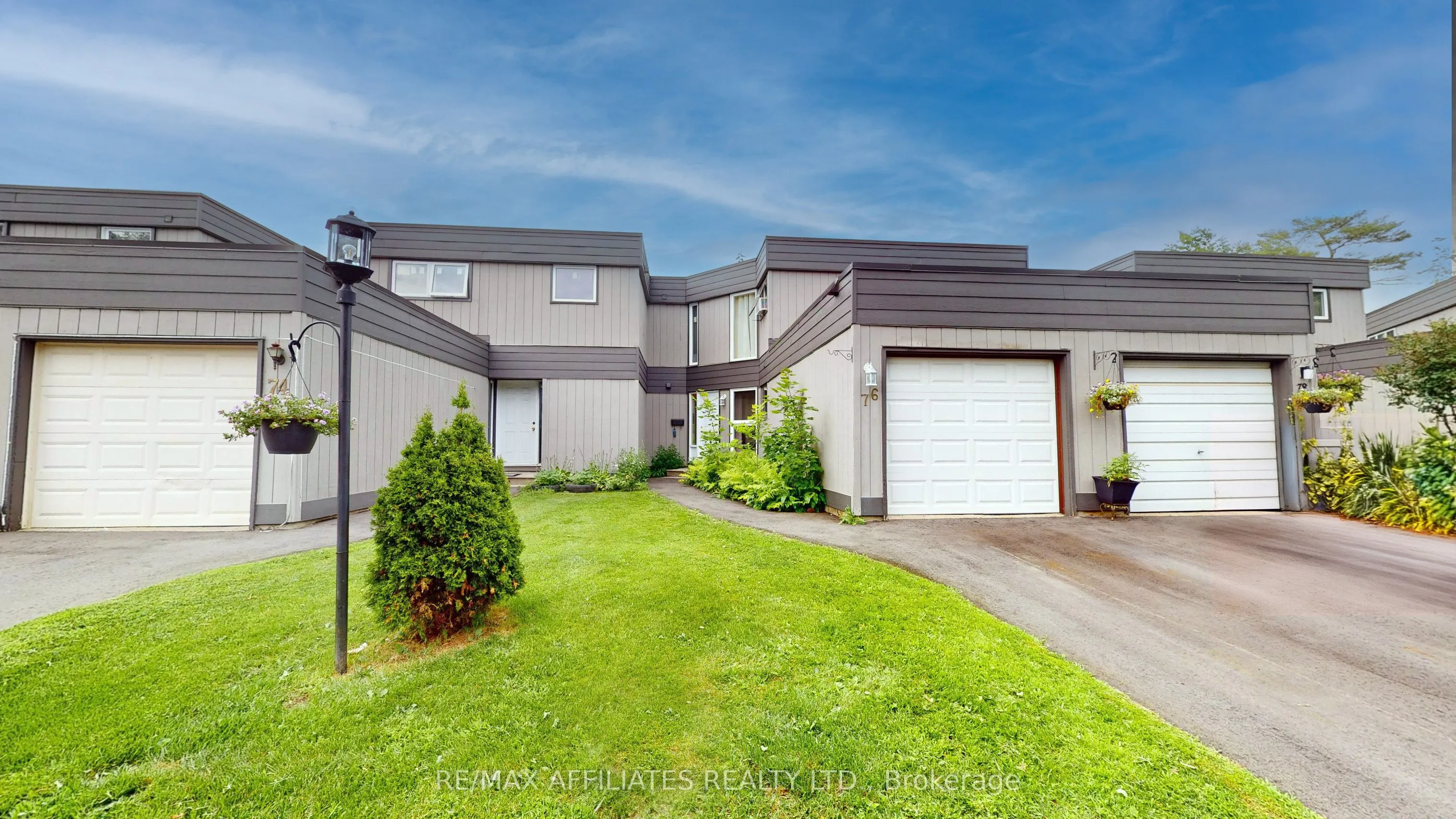 76 Compata Way S, #11