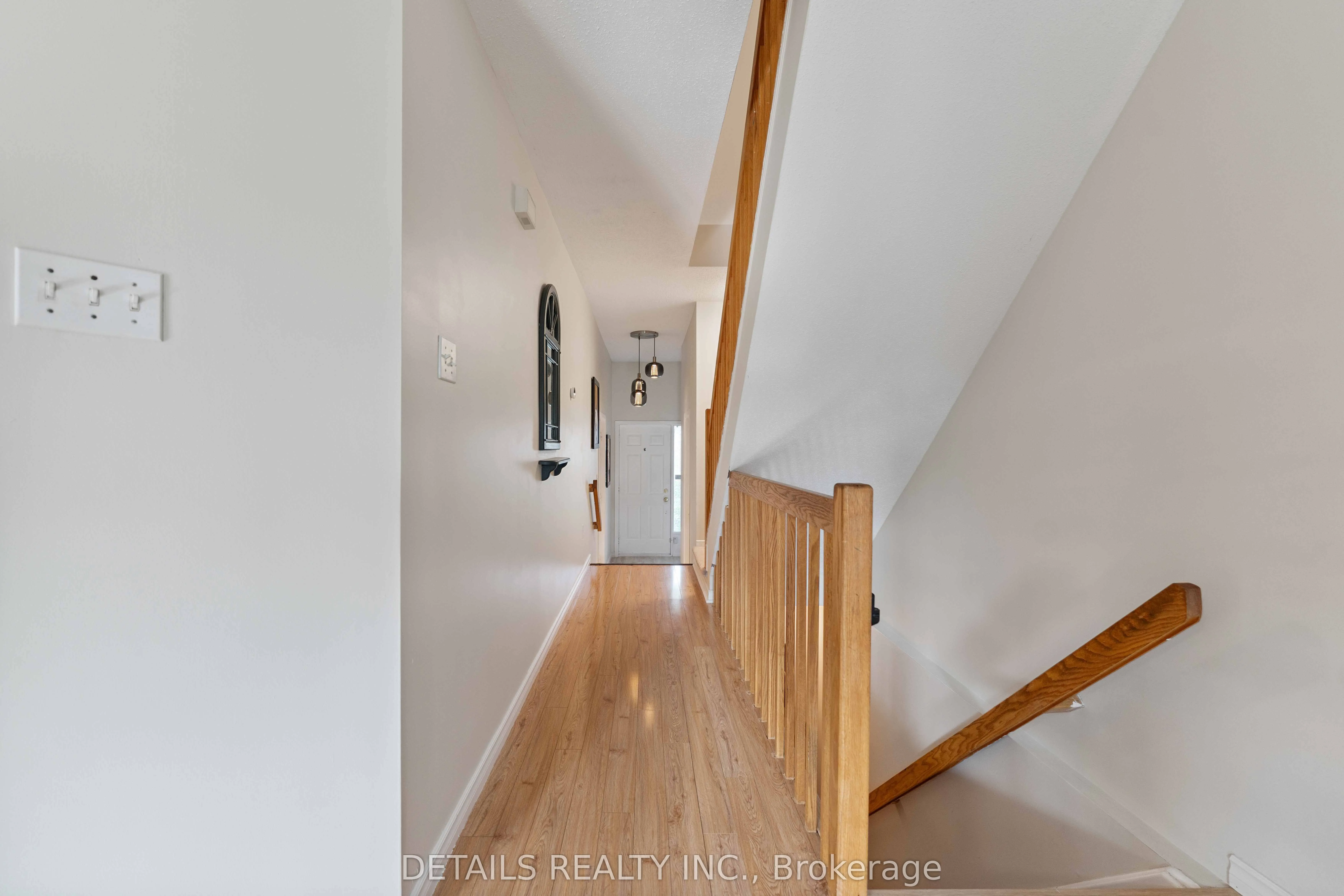 1537 Briarfield Crescent
