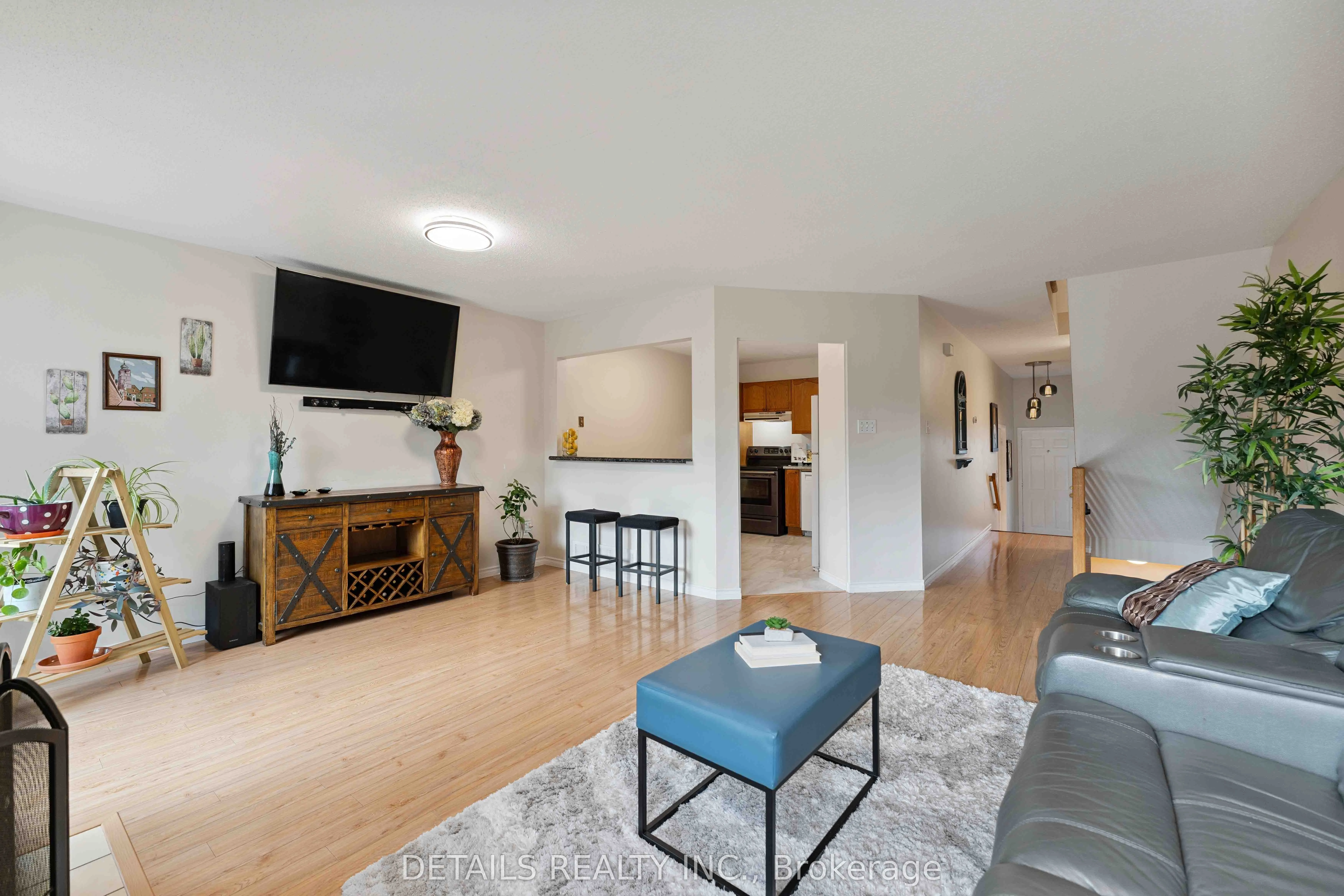 1537 Briarfield Crescent