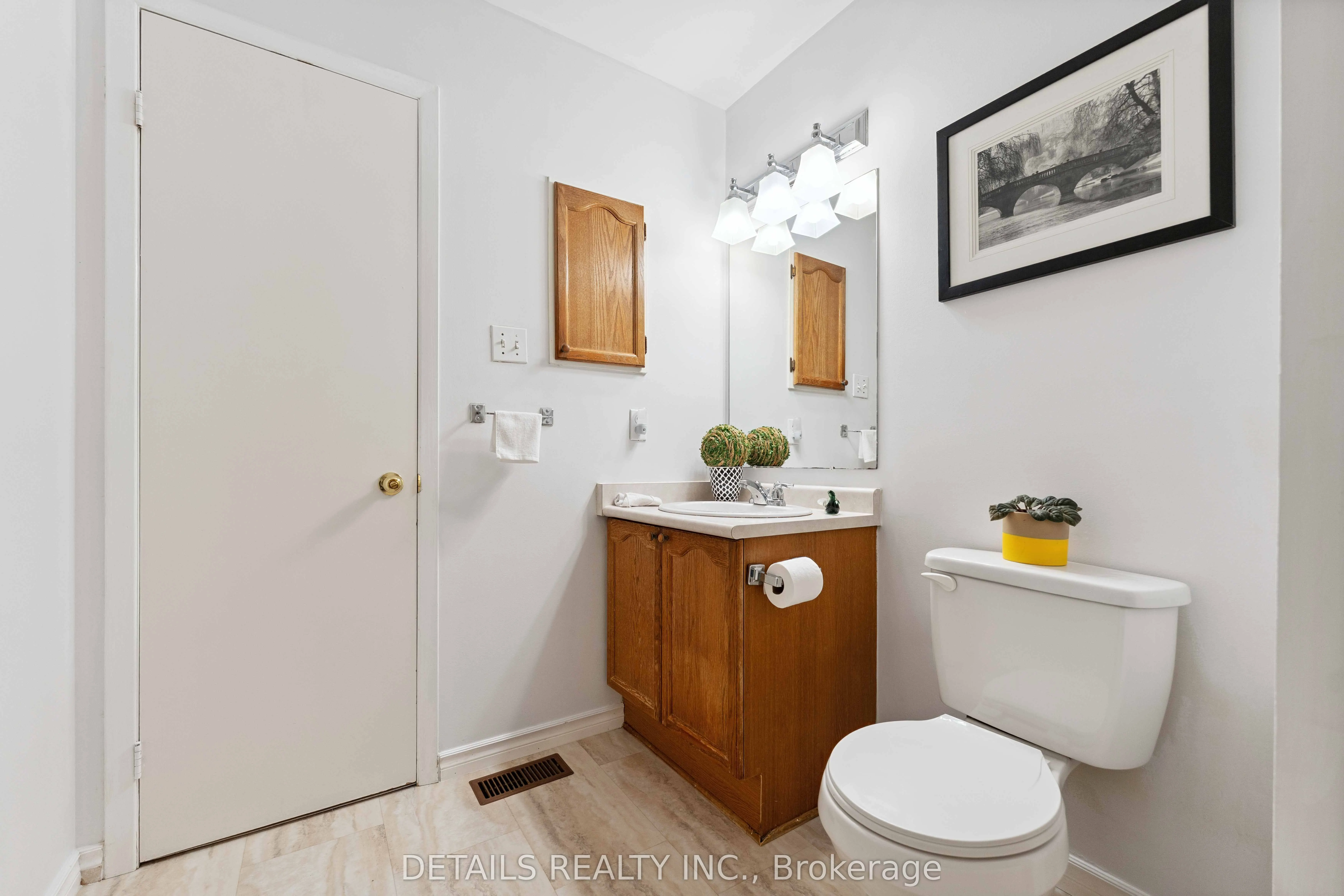 1537 Briarfield Crescent