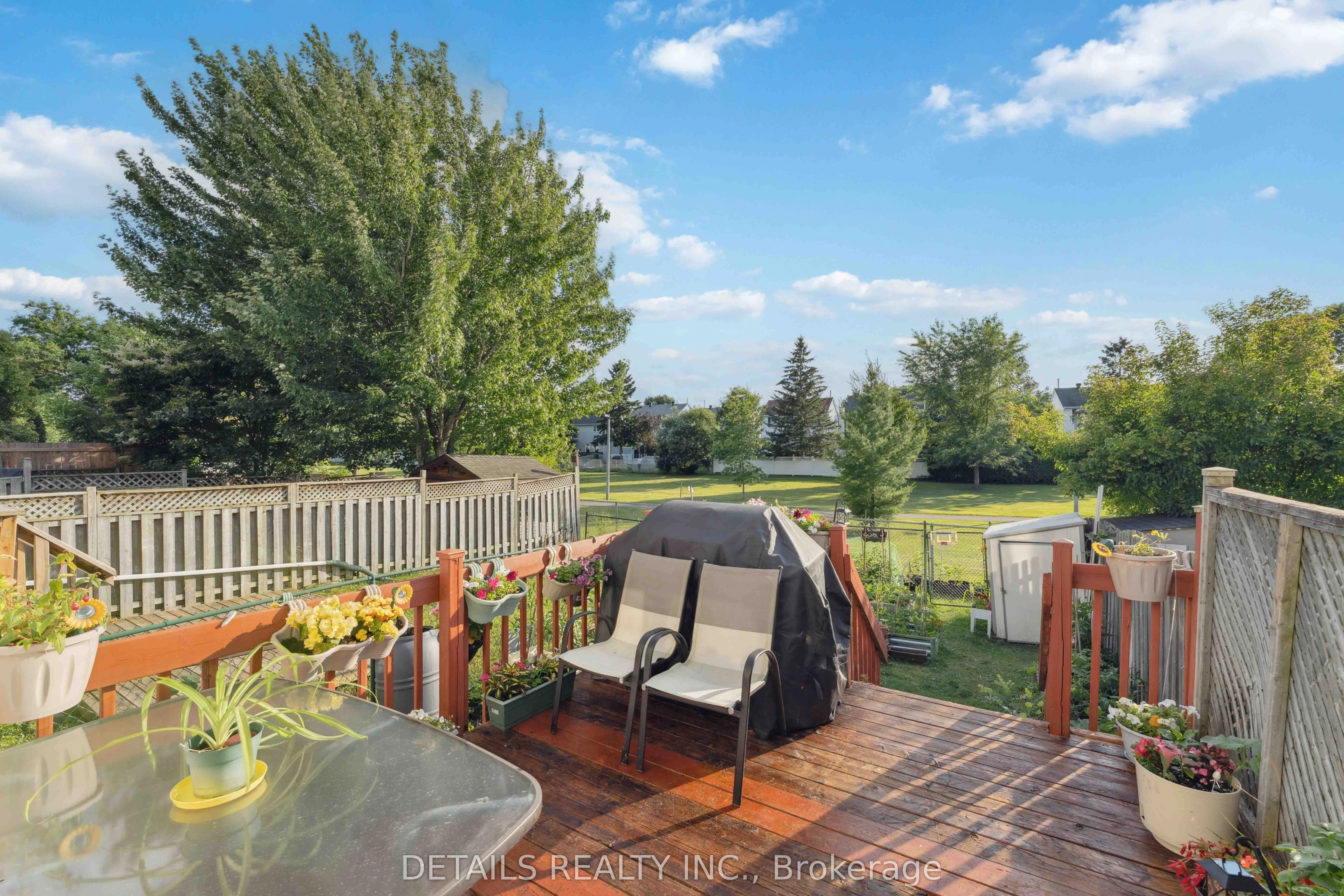 1537 Briarfield Crescent