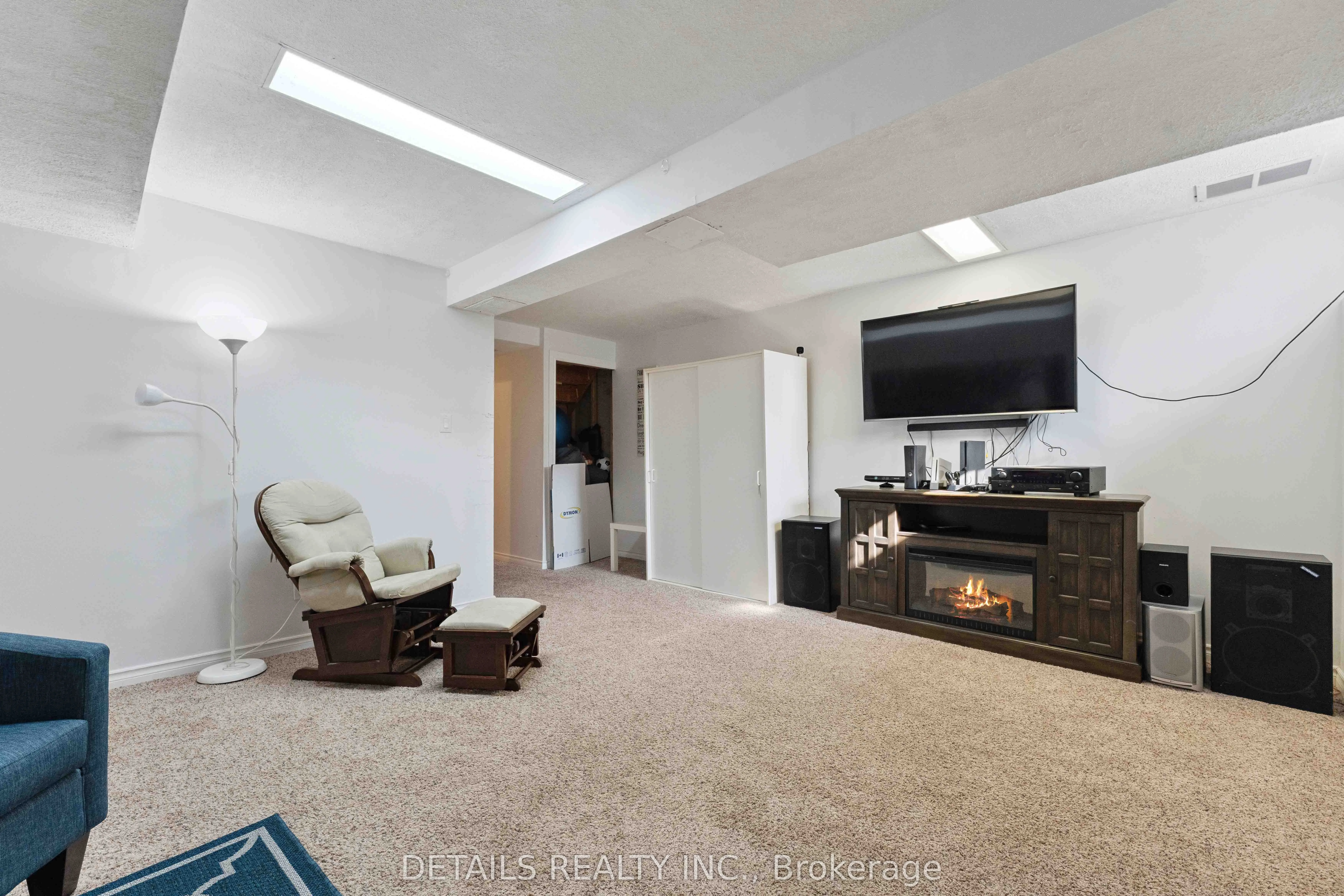 1537 Briarfield Crescent