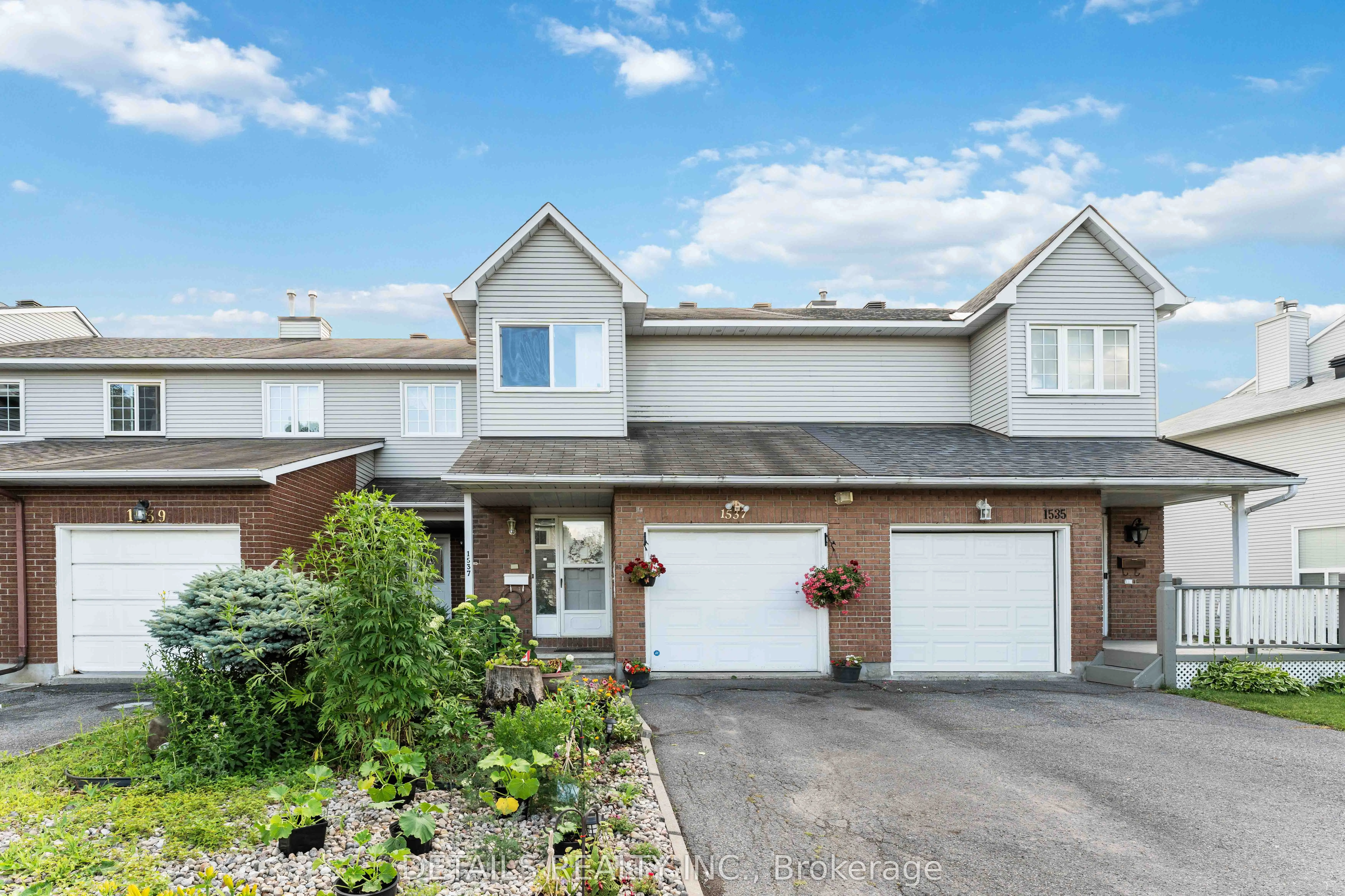 1537 Briarfield Crescent
