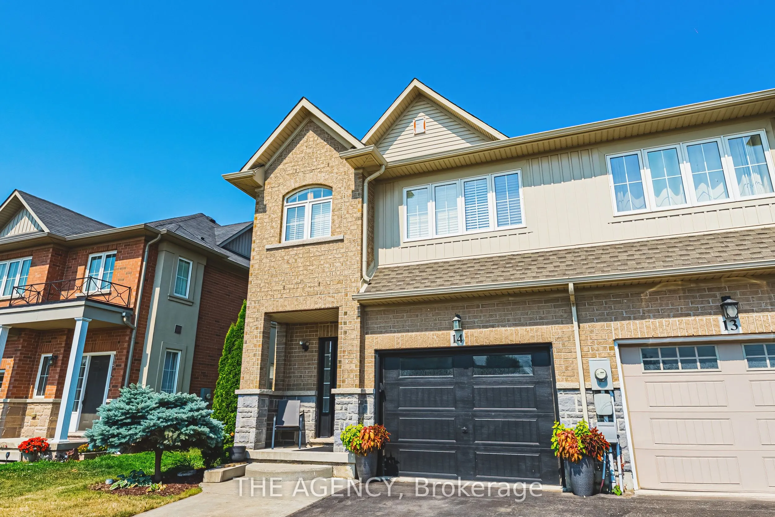 170 Palacebeach Trail, #14