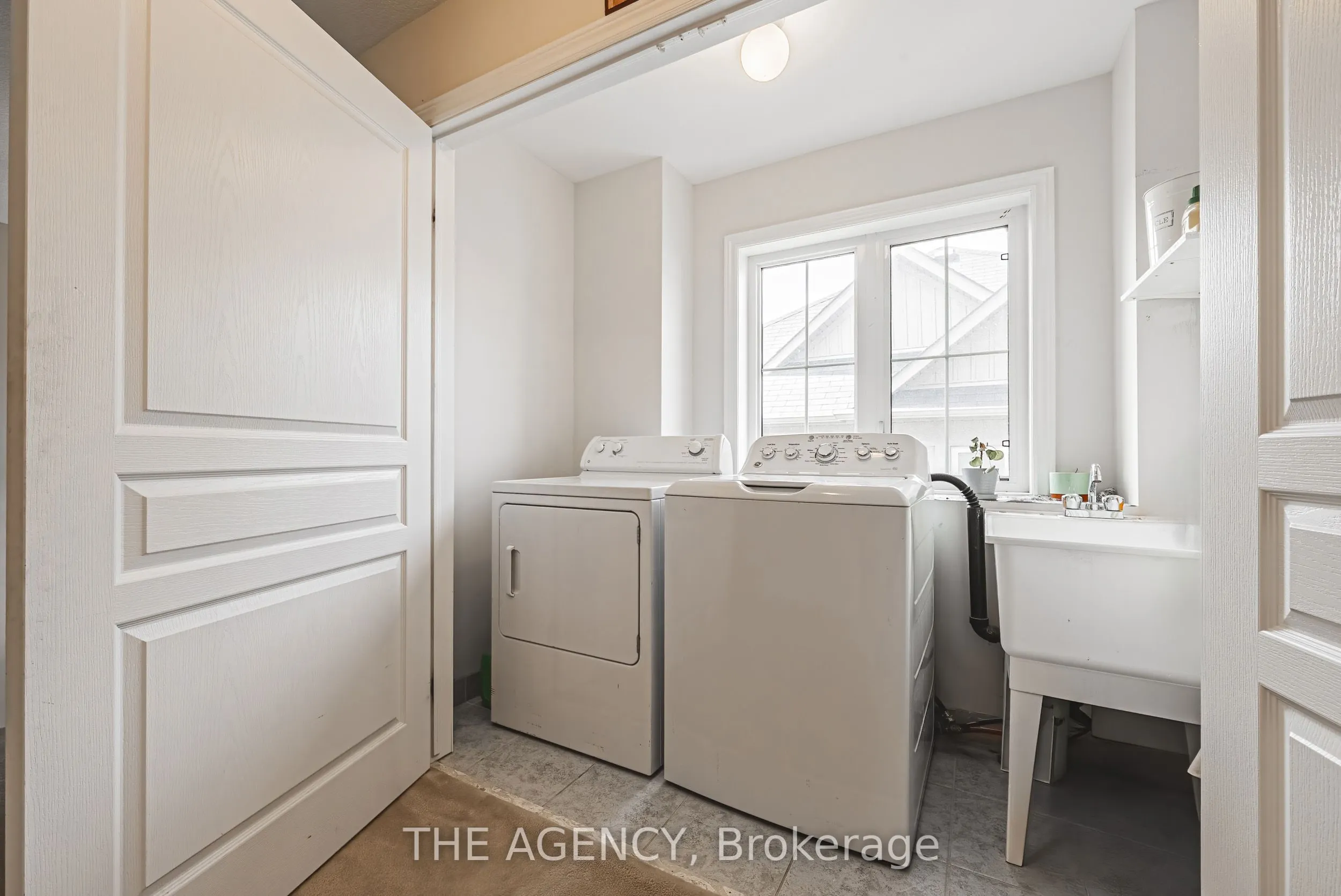 170 Palacebeach Trail, #14