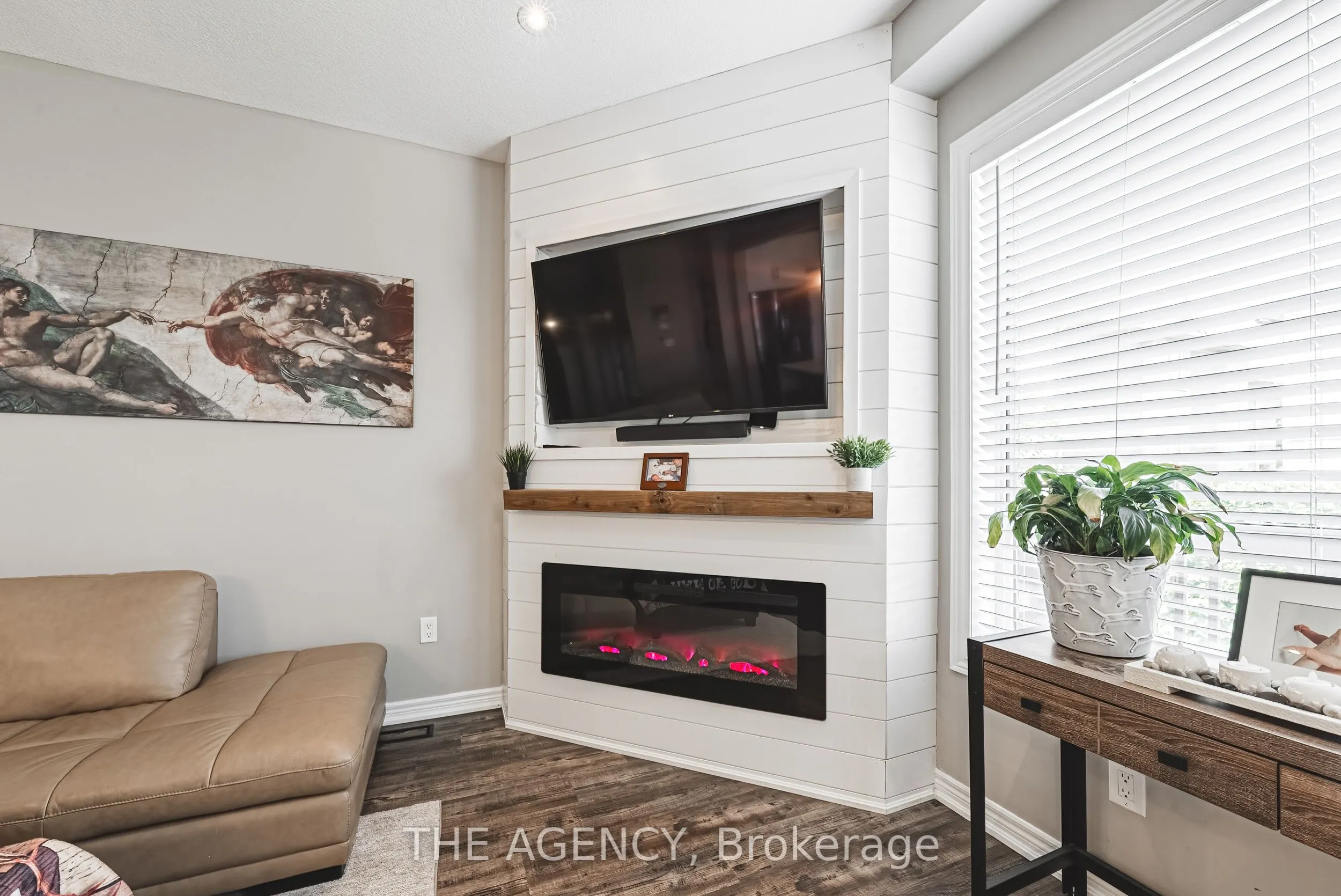 170 Palacebeach Trail, #14