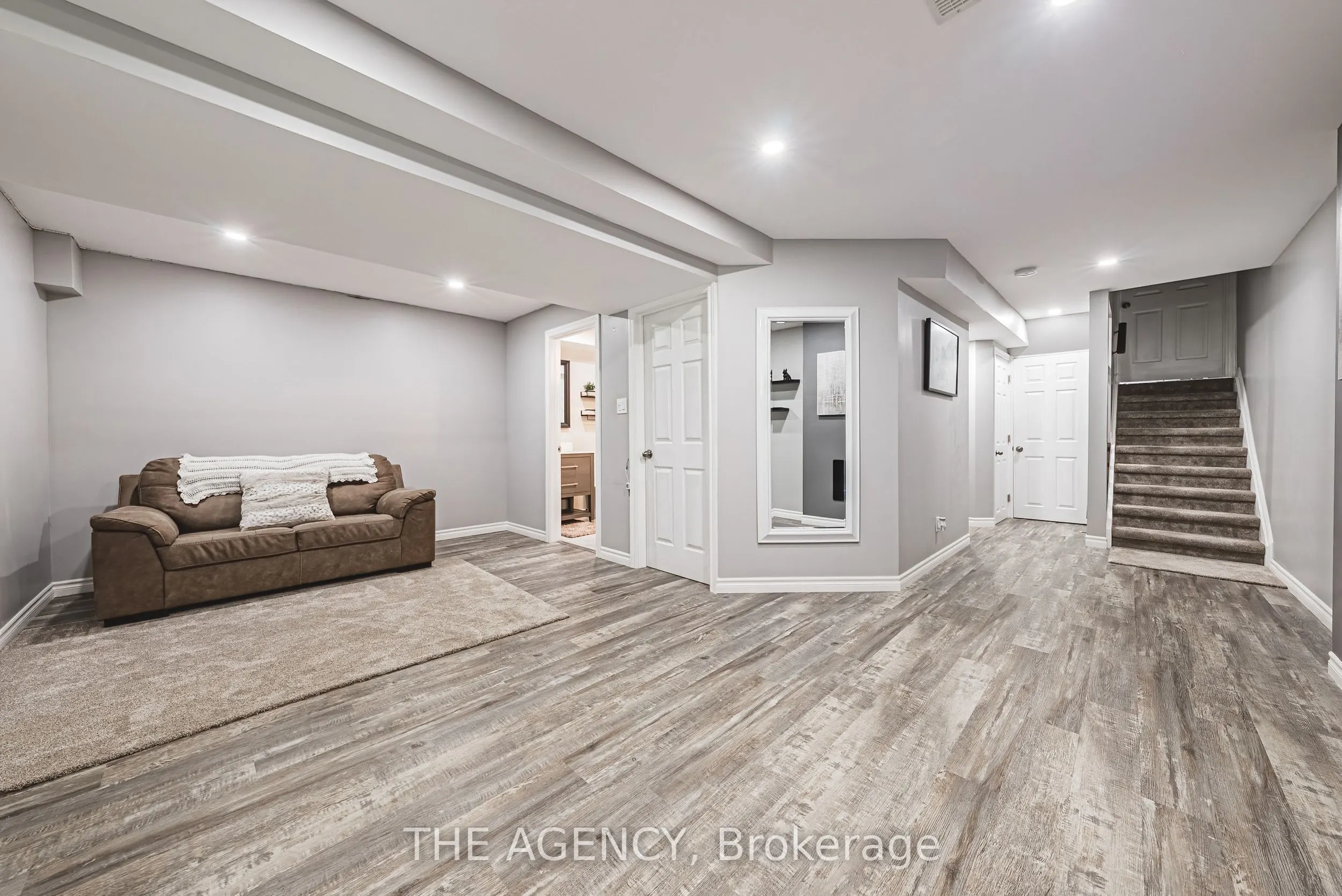 170 Palacebeach Trail, #14