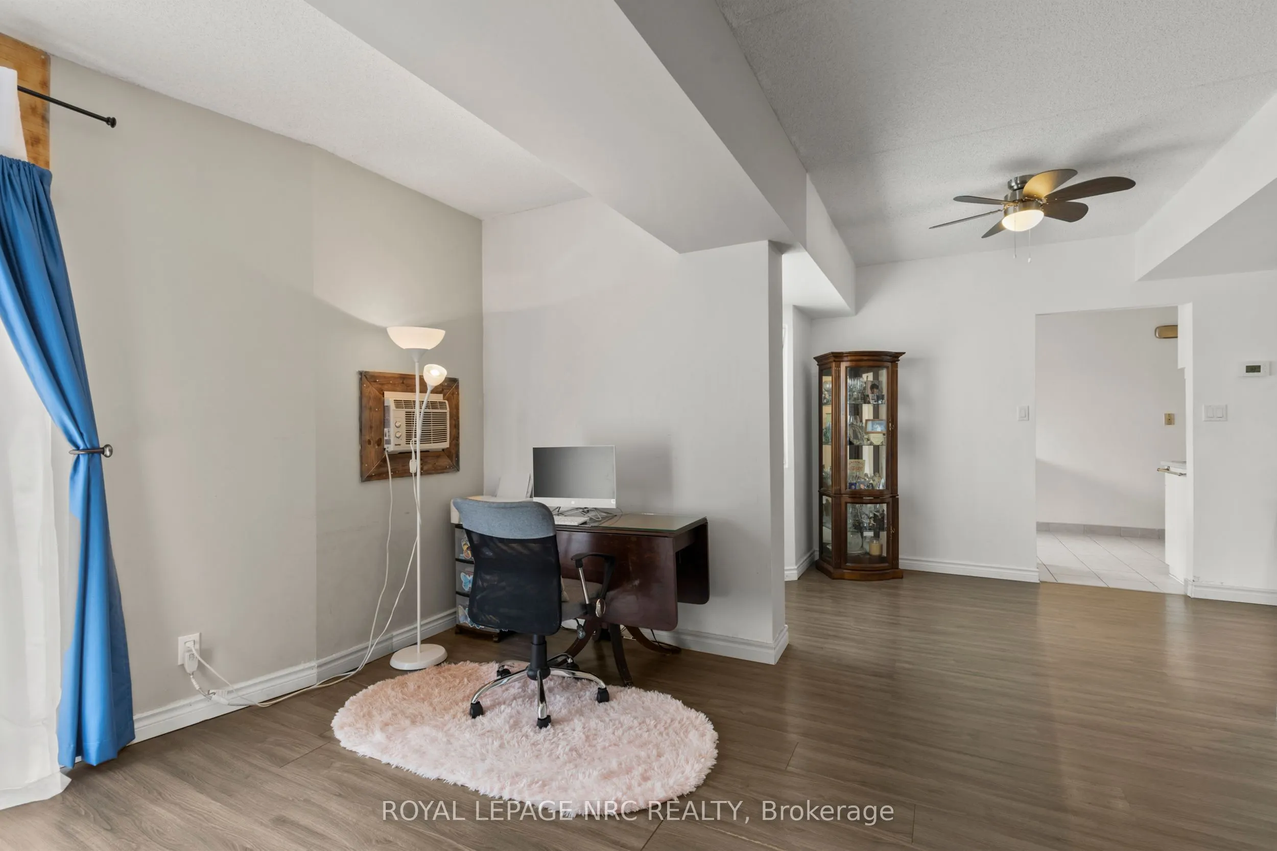 4872 Valley Way, #3