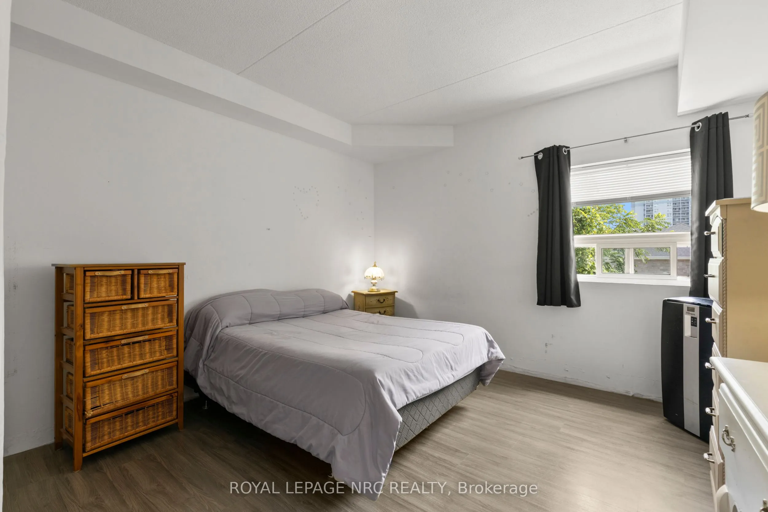 4872 Valley Way, #3