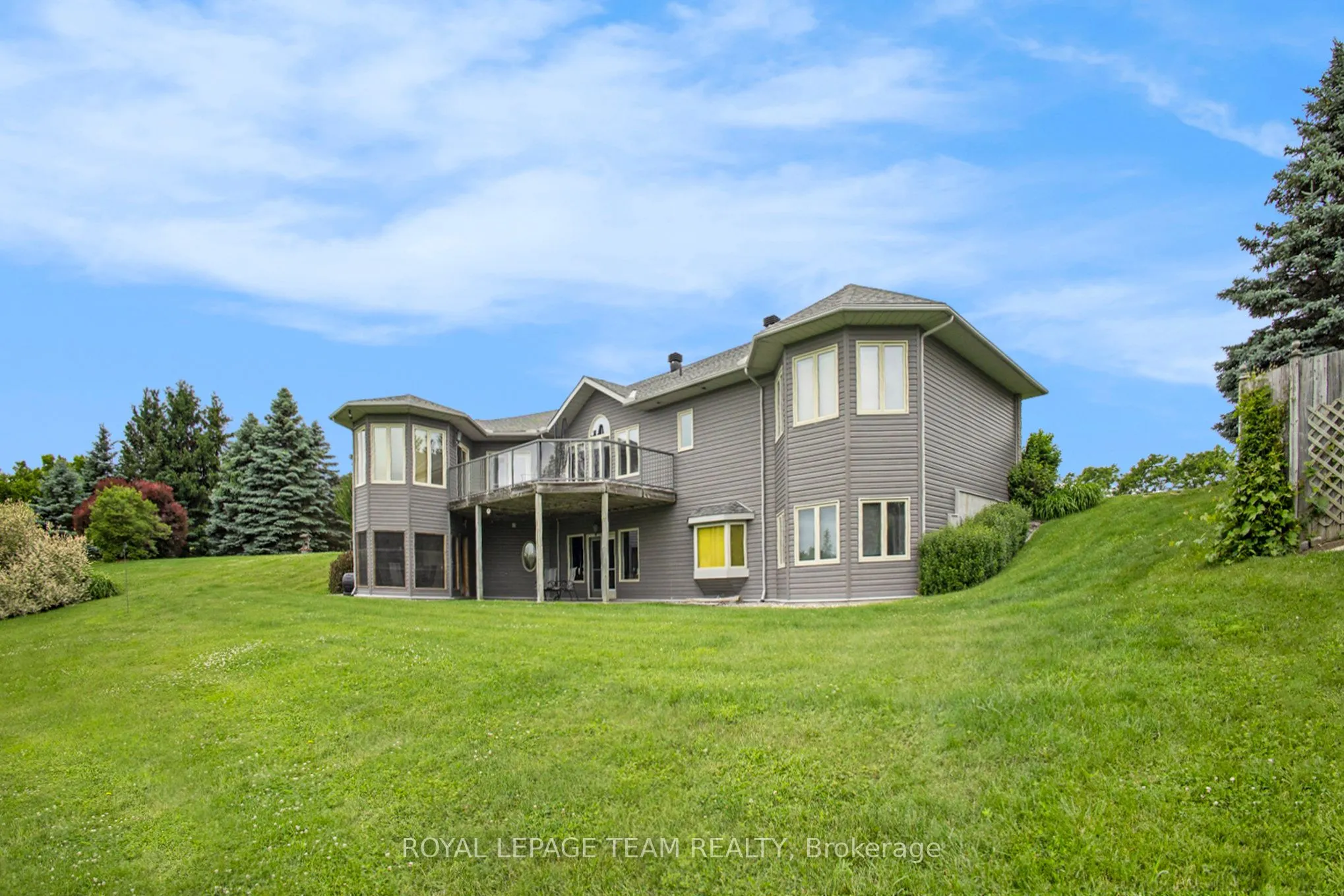 2124 Cty Rd 18 Road S