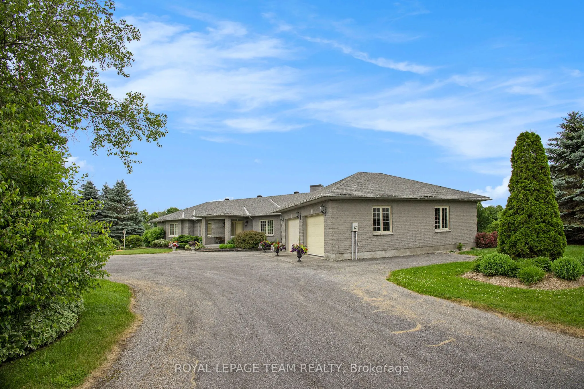 2124 Cty Rd 18 Road S