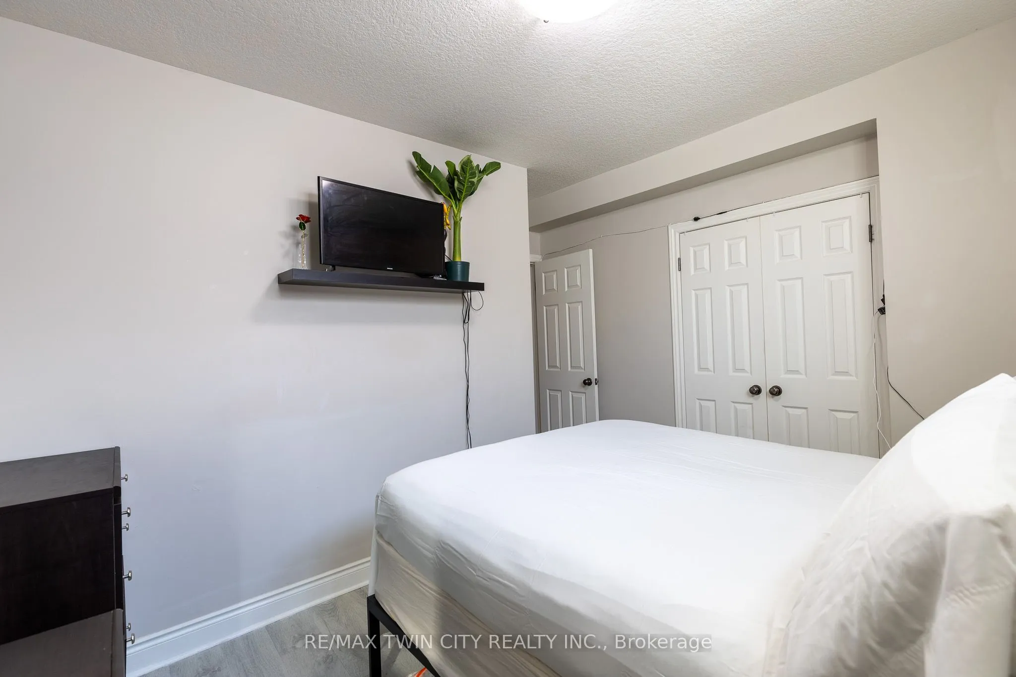 38 Howe Drive, #6B