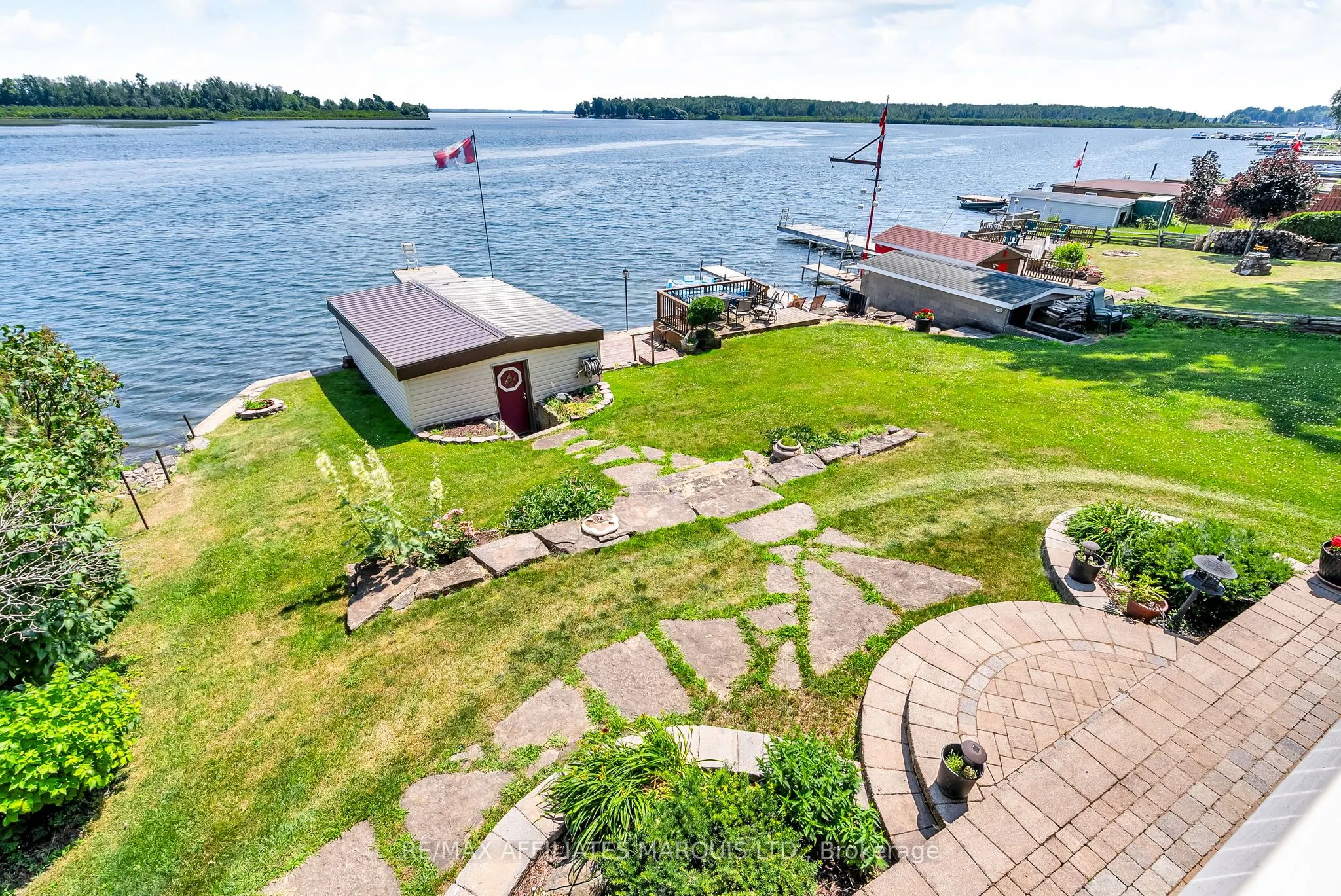6796 St Louis Point Road