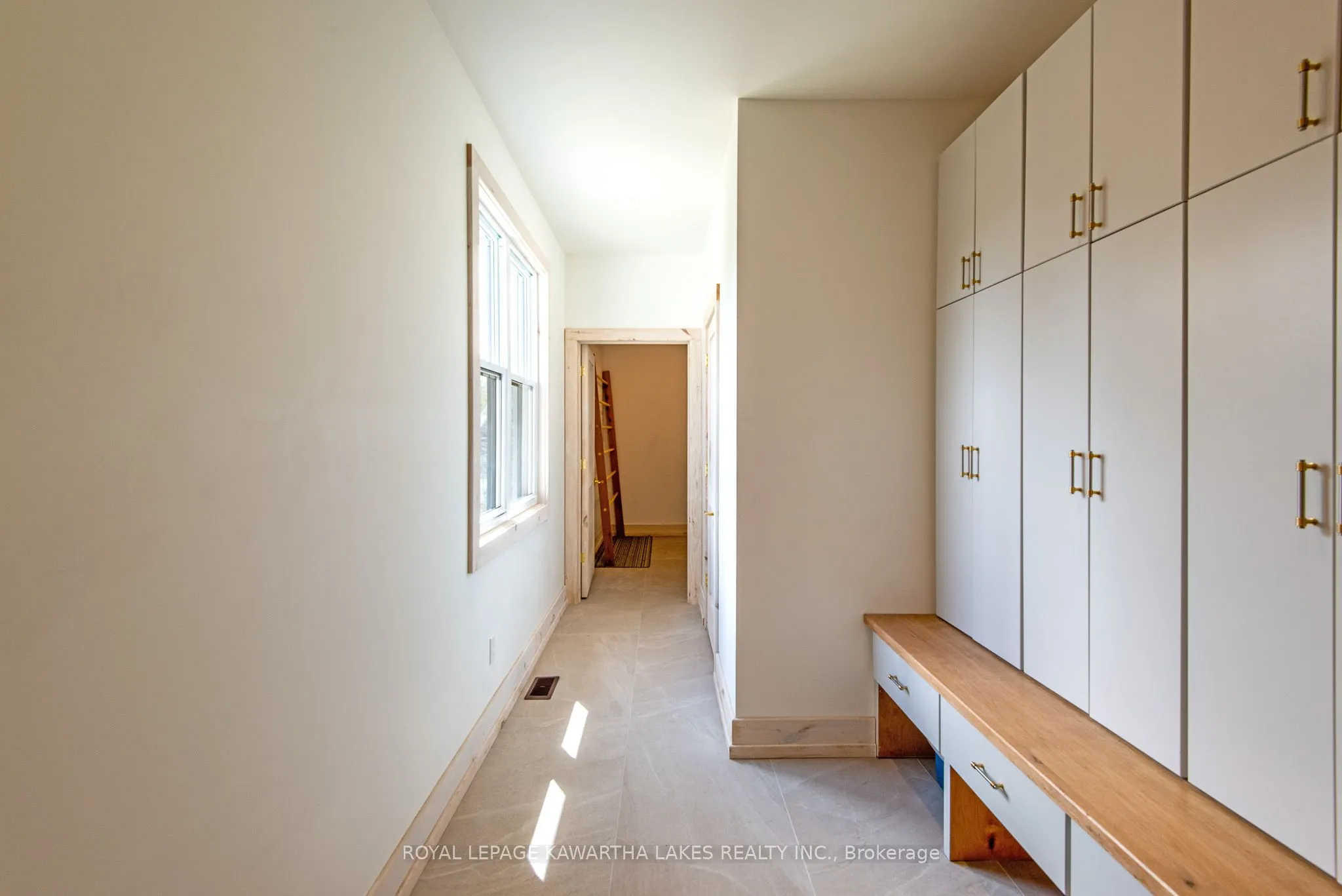 104 Moon Line Road N