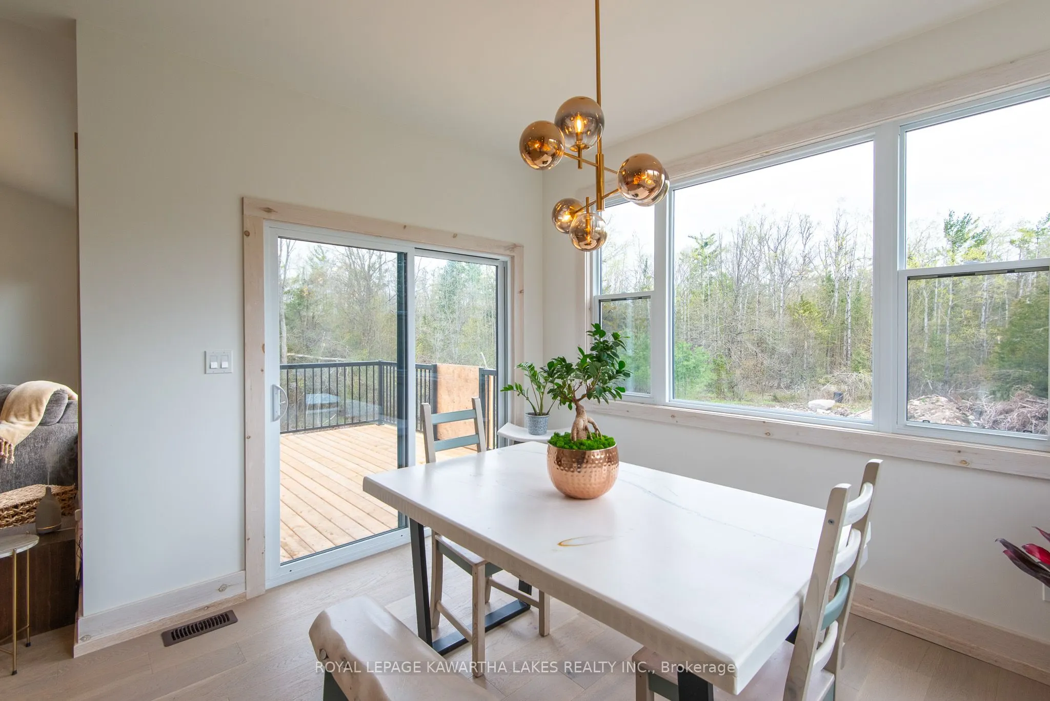 104 Moon Line Road N