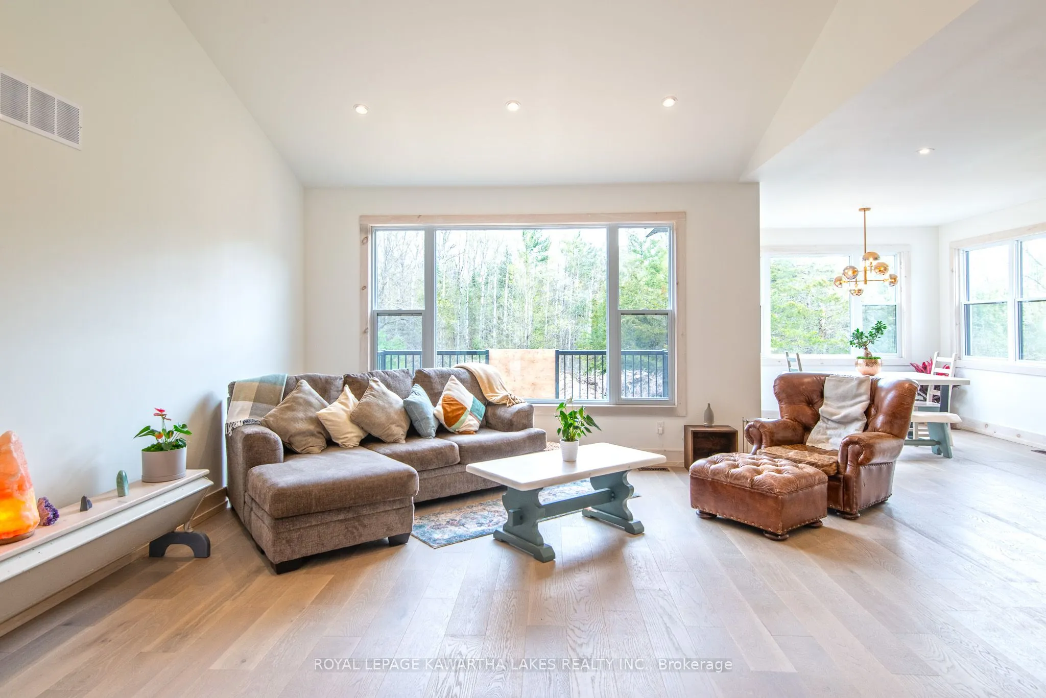 104 Moon Line Road N