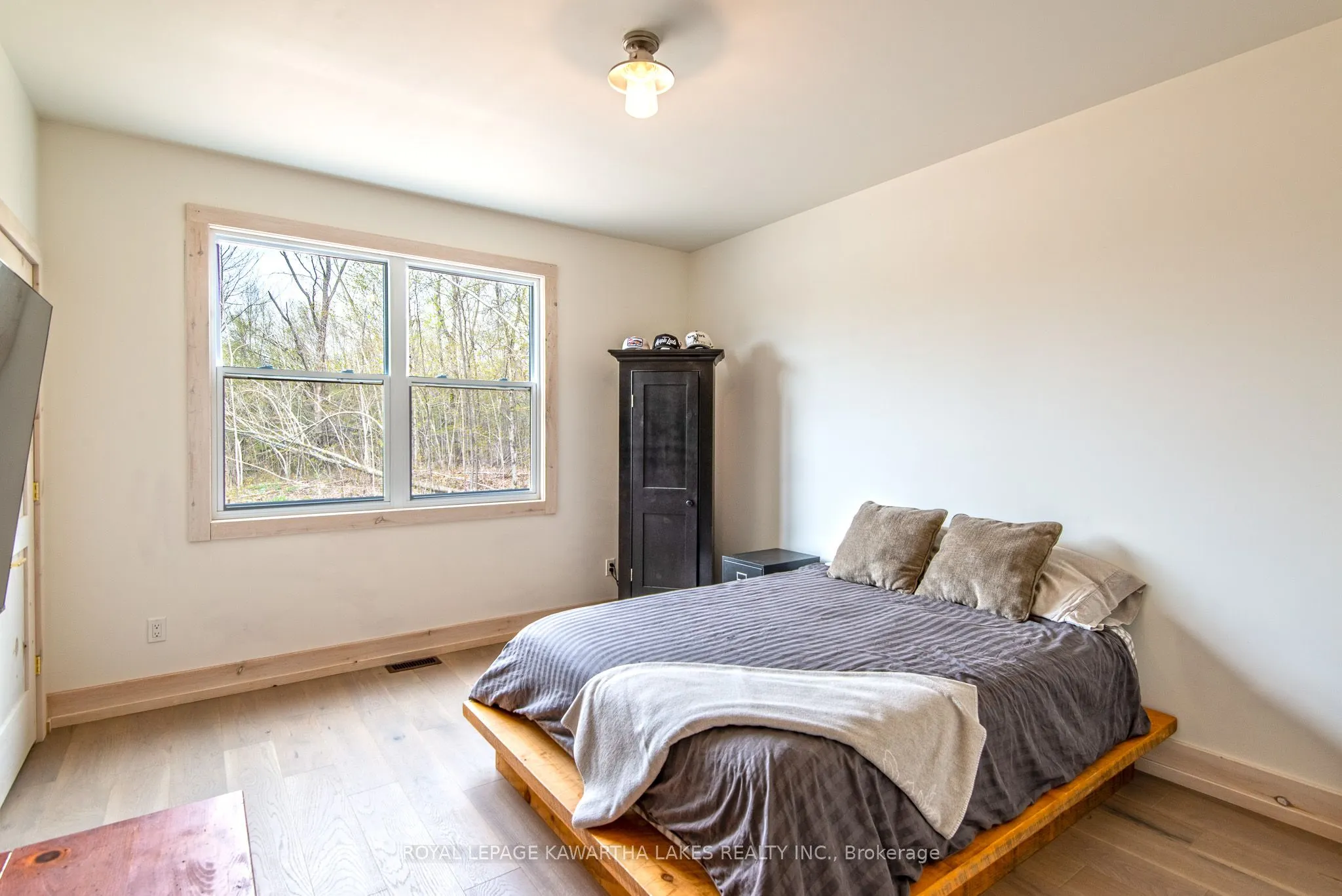 104 Moon Line Road N