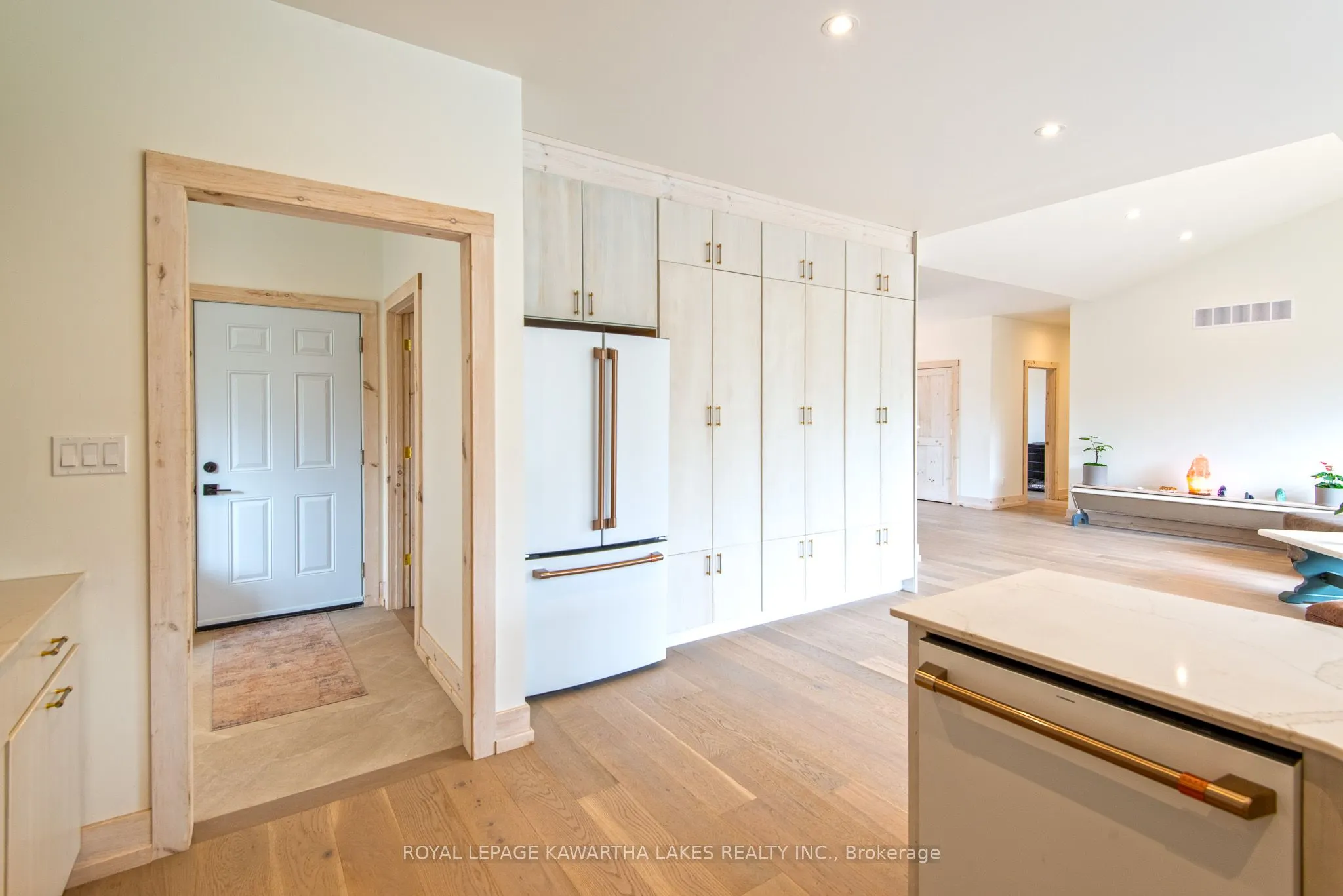 104 Moon Line Road N