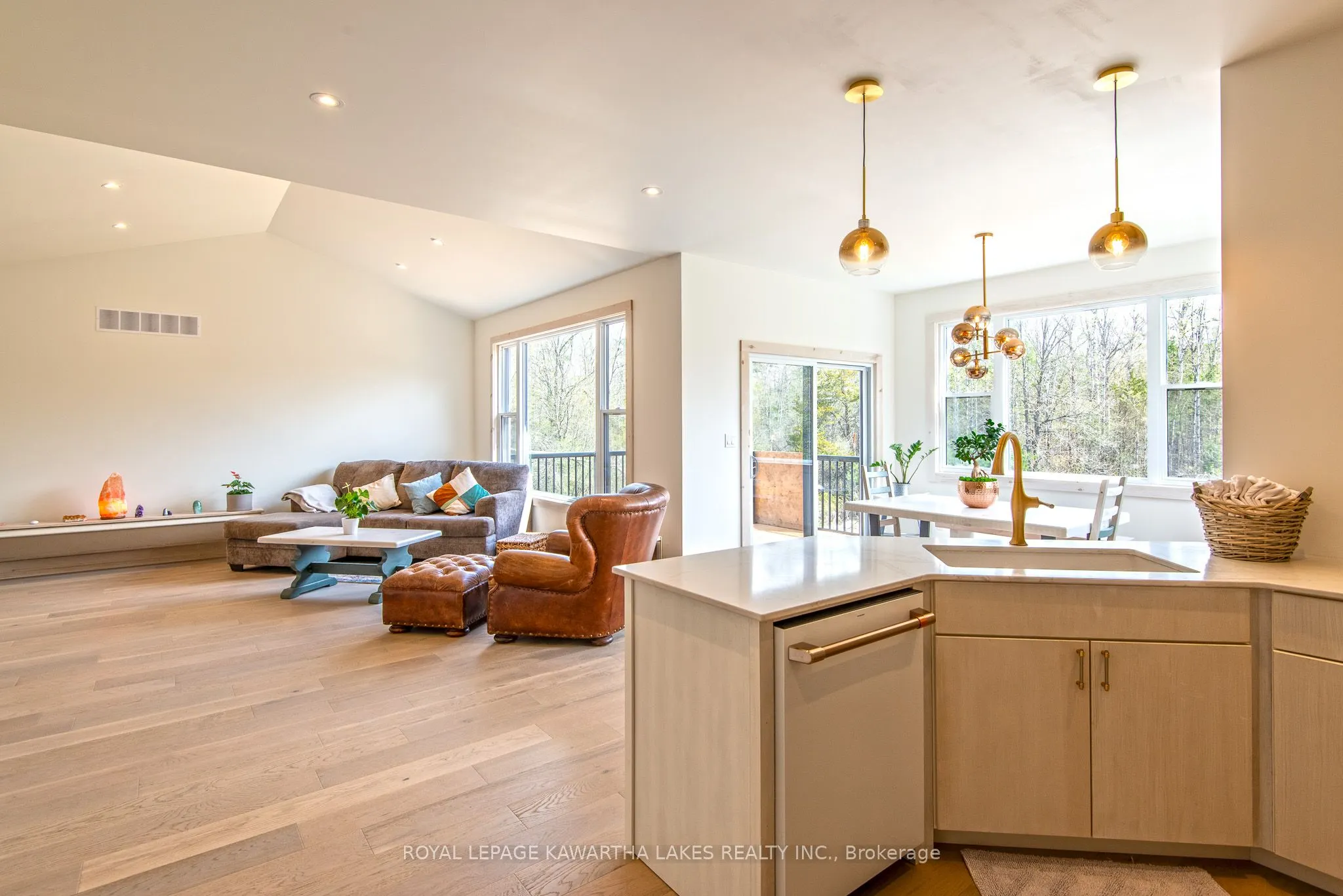 104 Moon Line Road N
