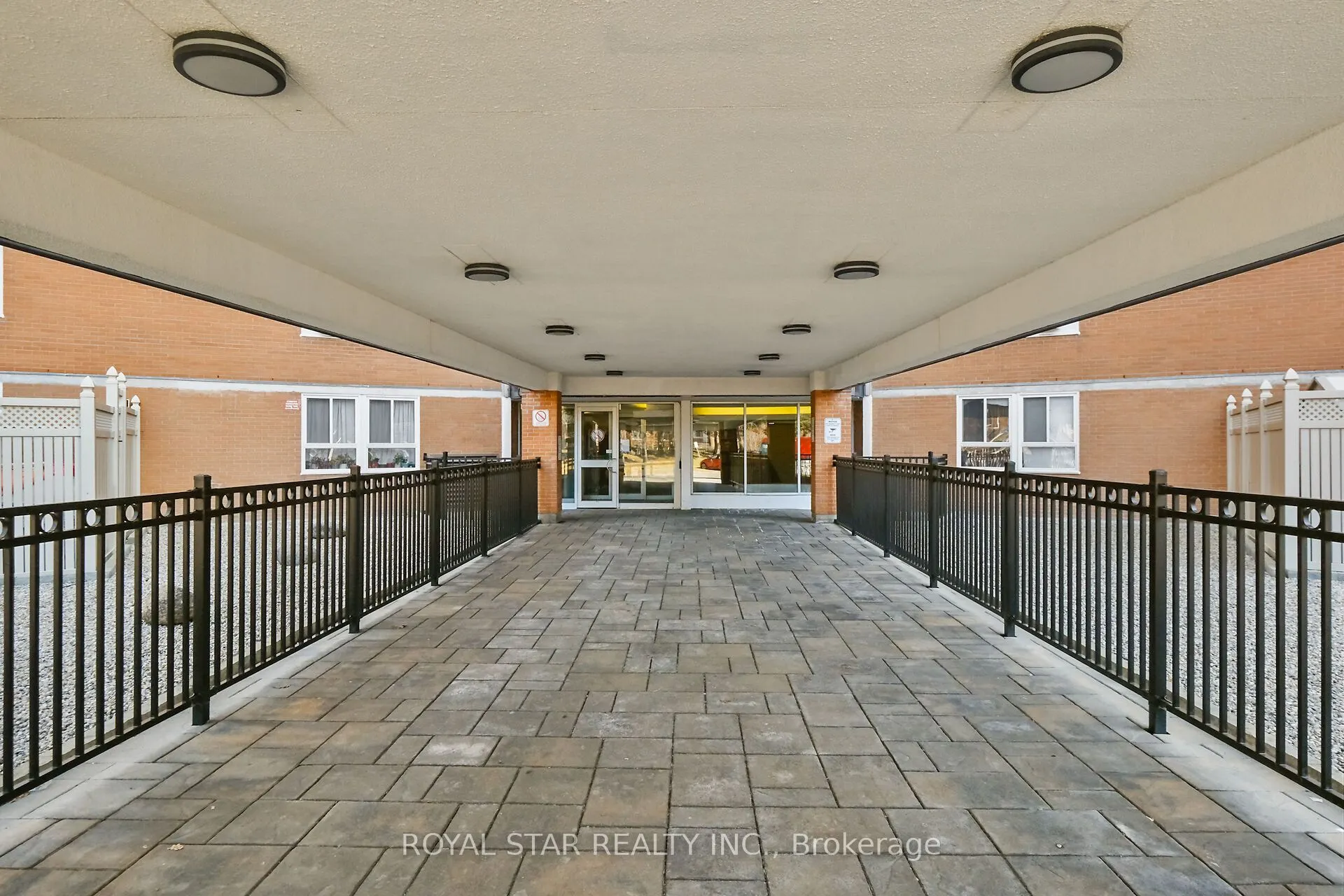 2020 Jasmine Crescent, #505