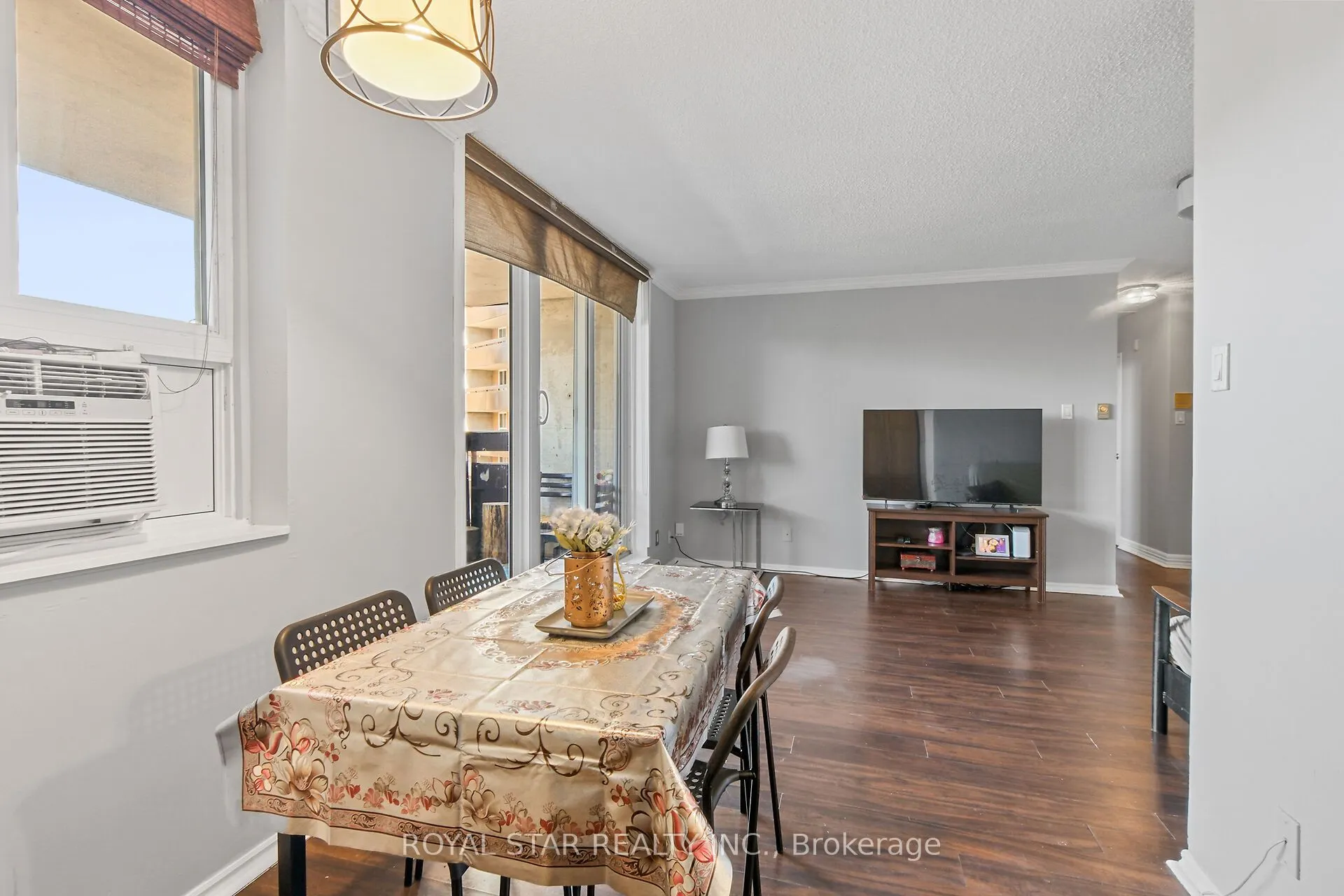 2020 Jasmine Crescent, #505