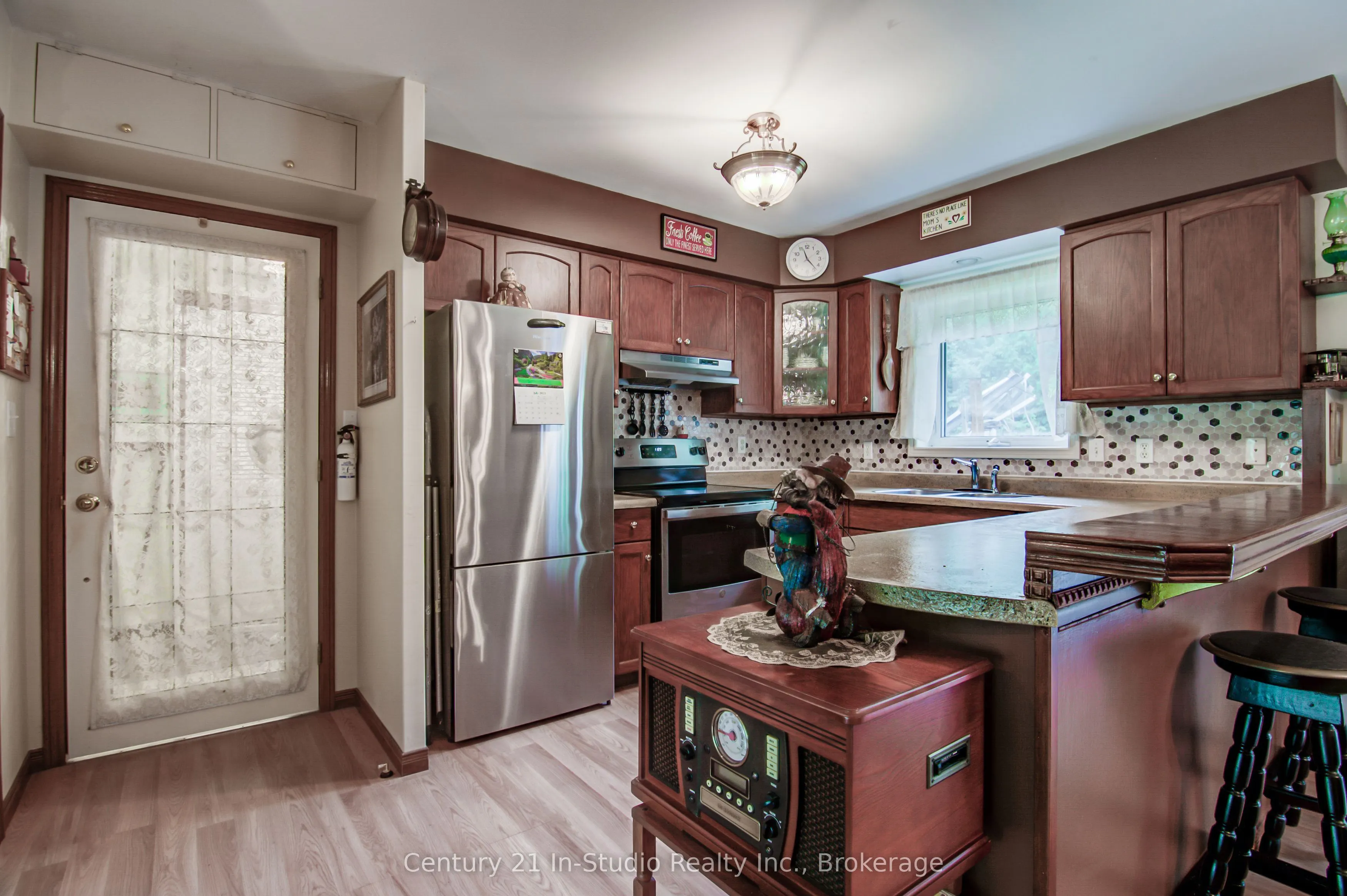 255263 1 Concession