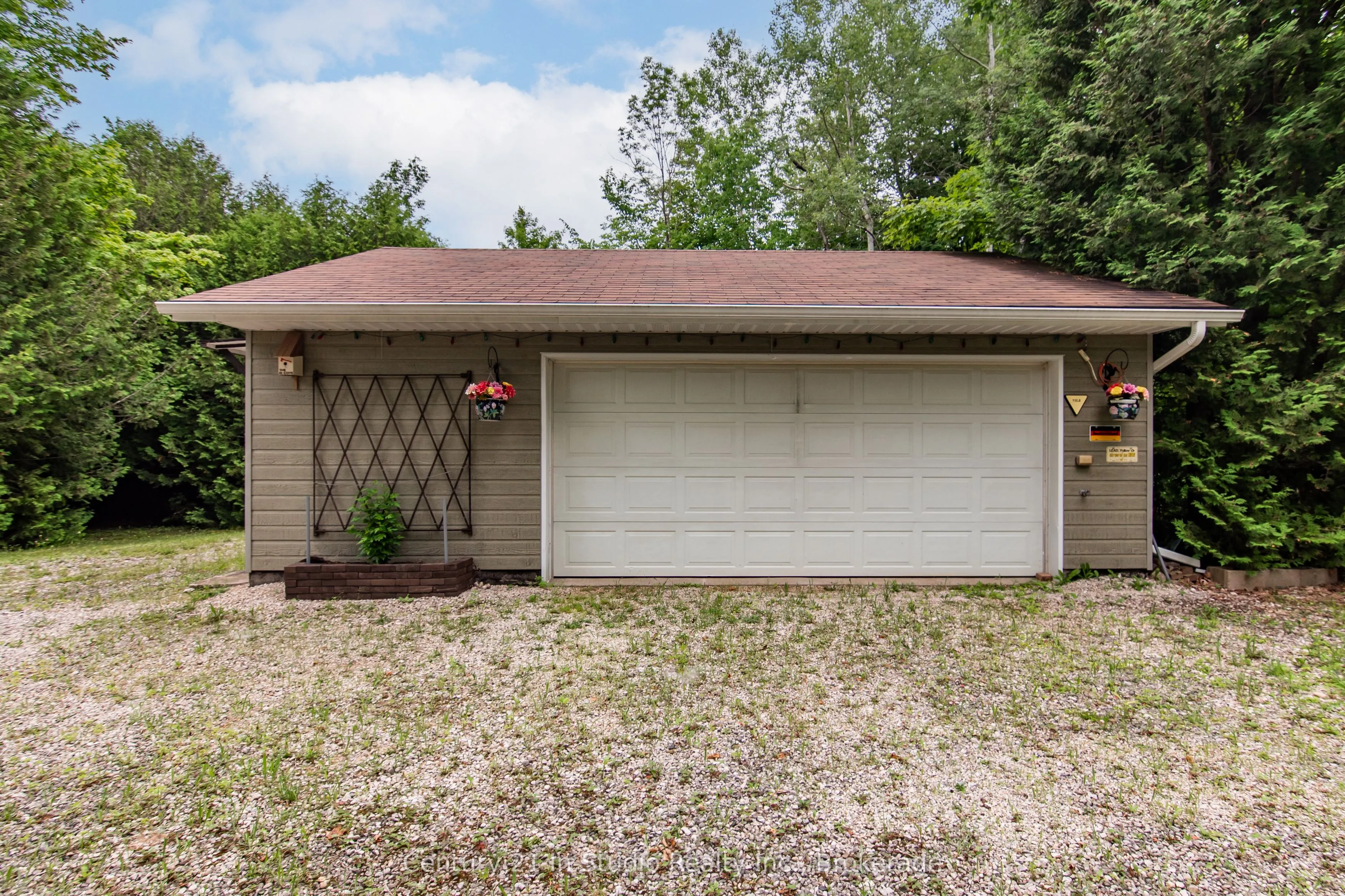255263 1 Concession