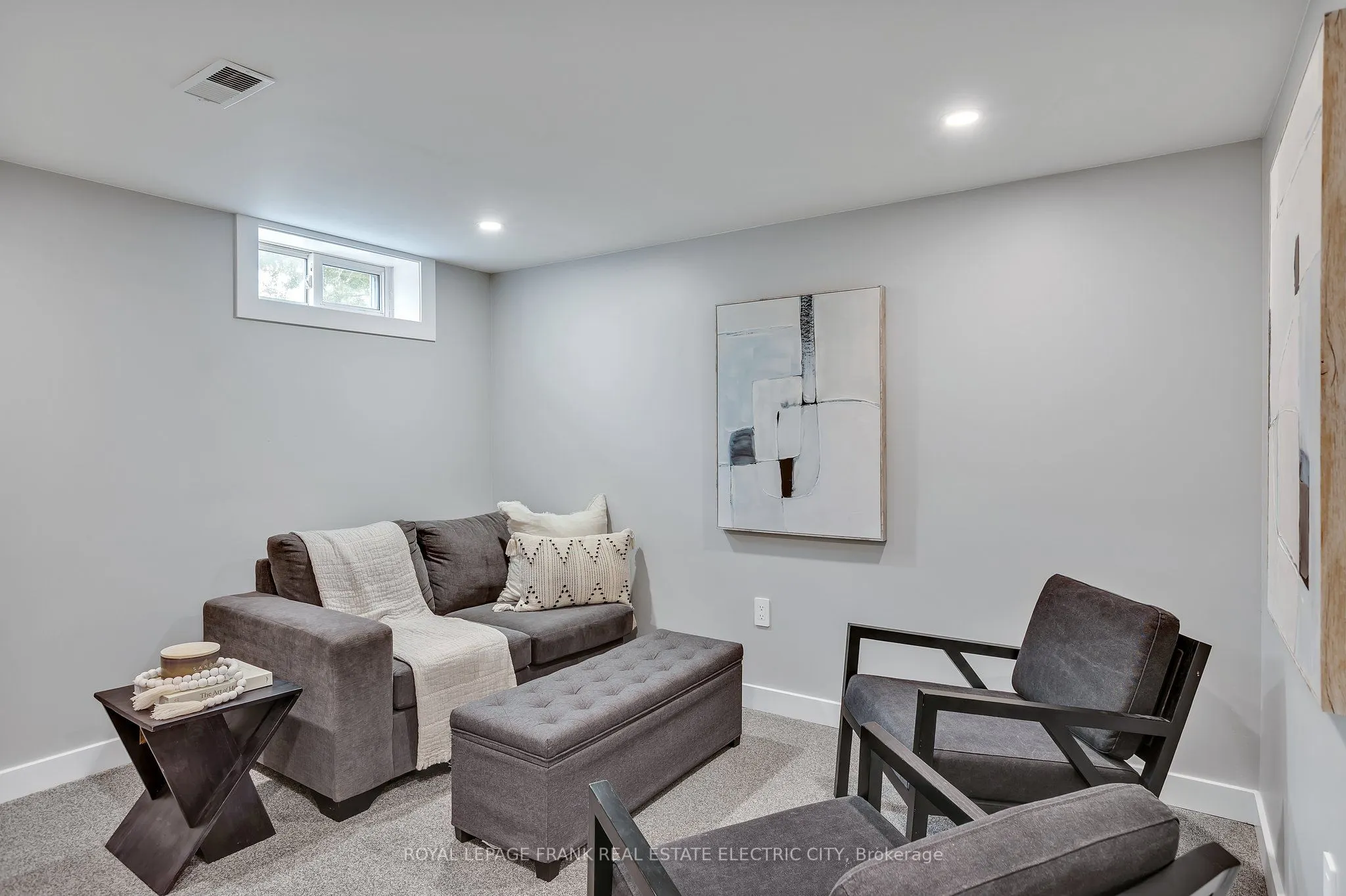 547 Rose Avenue