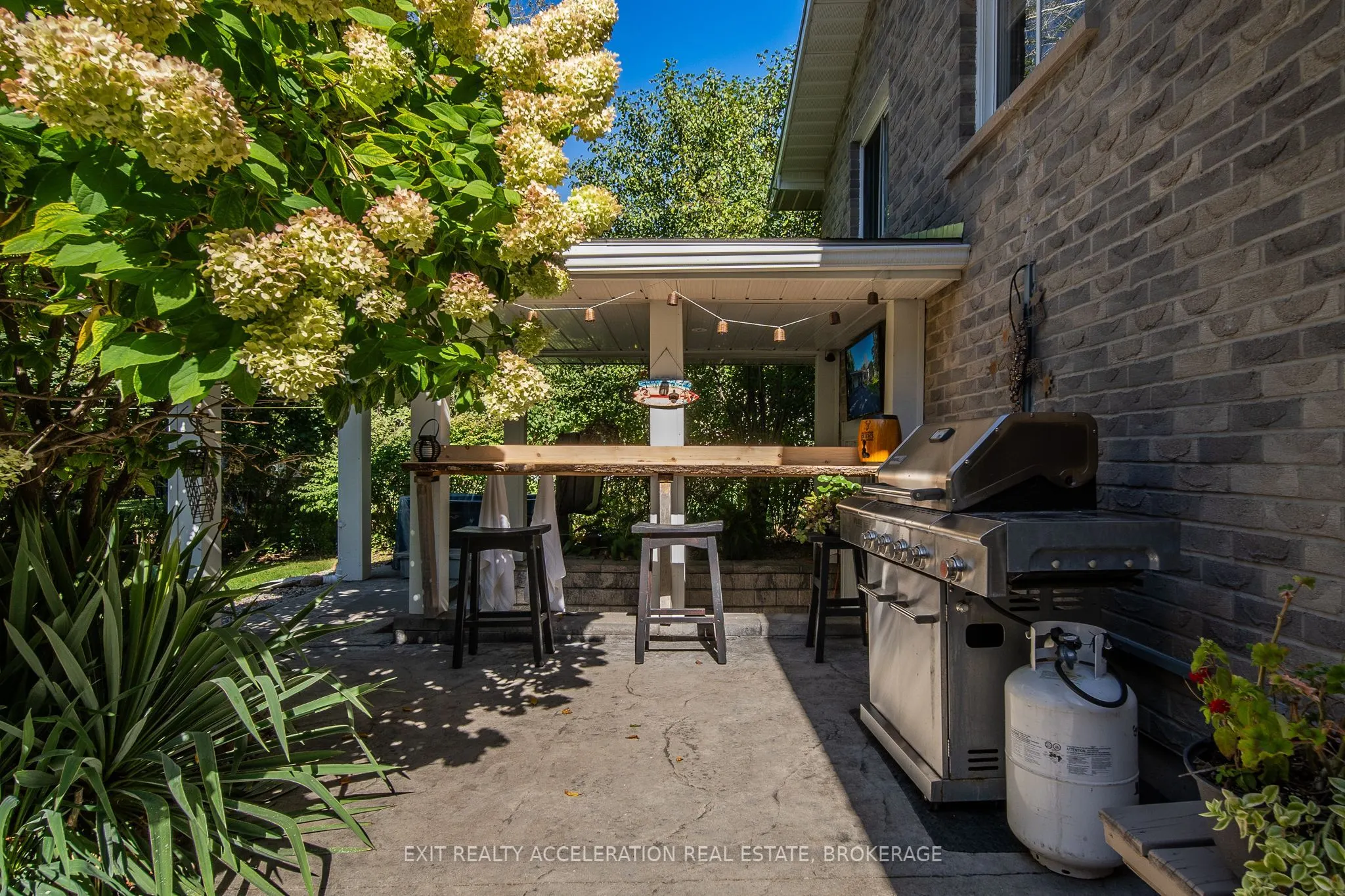 35 Riverview Drive