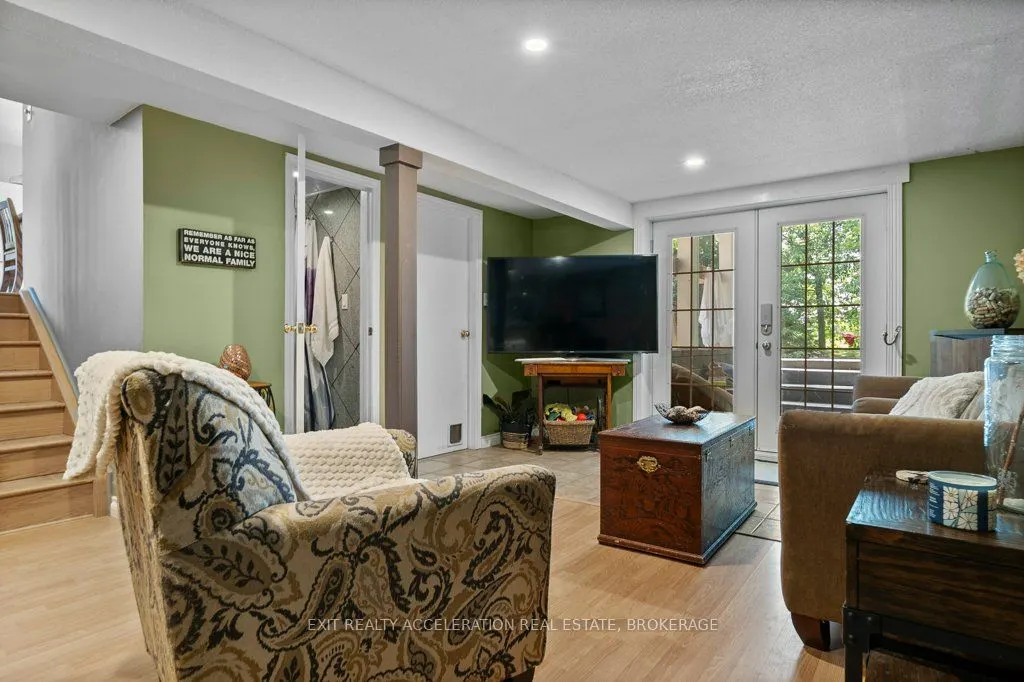 35 Riverview Drive