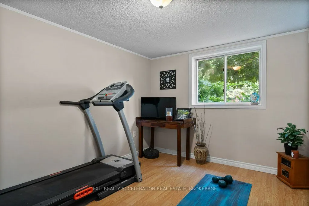 35 Riverview Drive