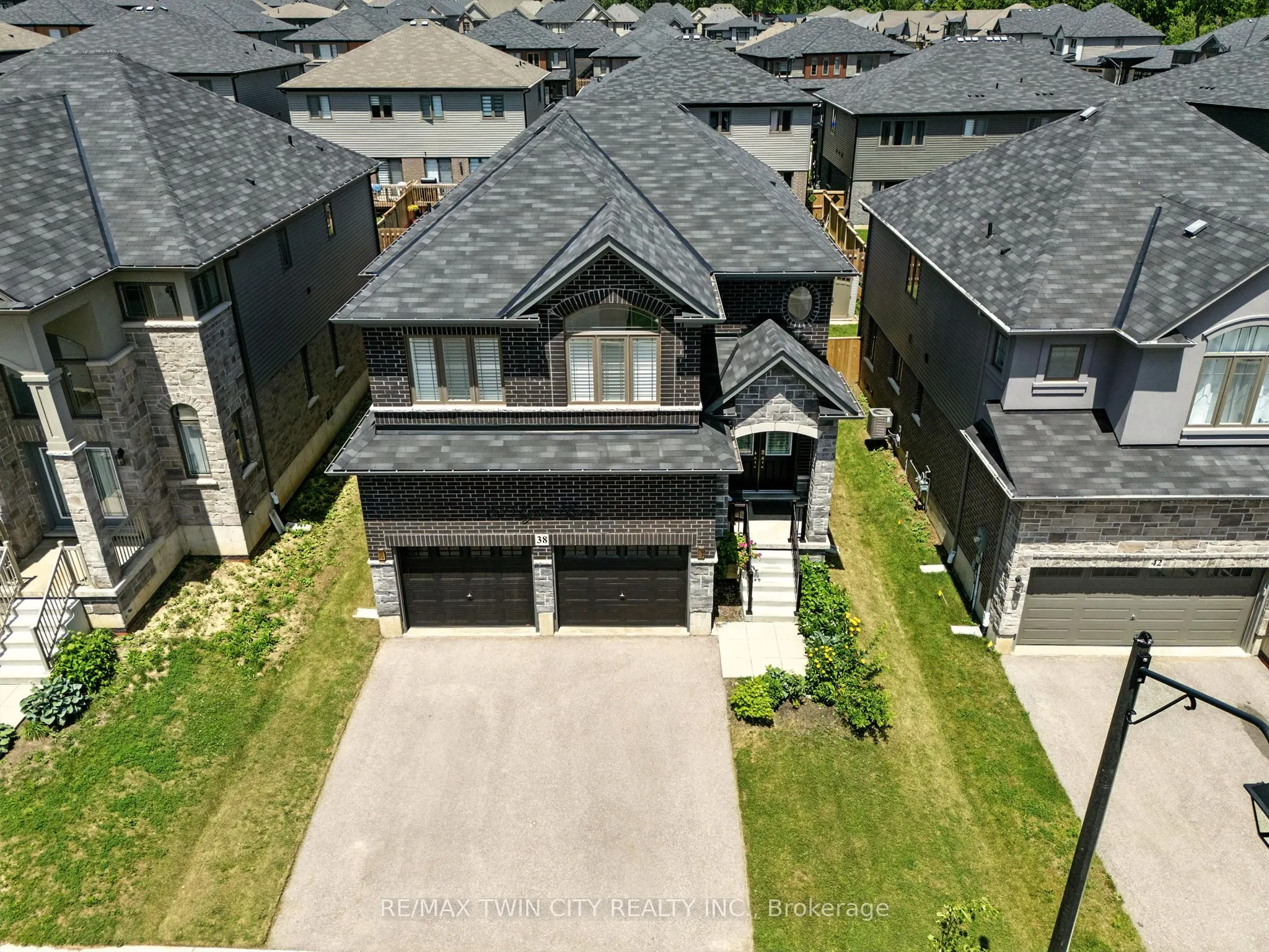 38 Lydia Lane
