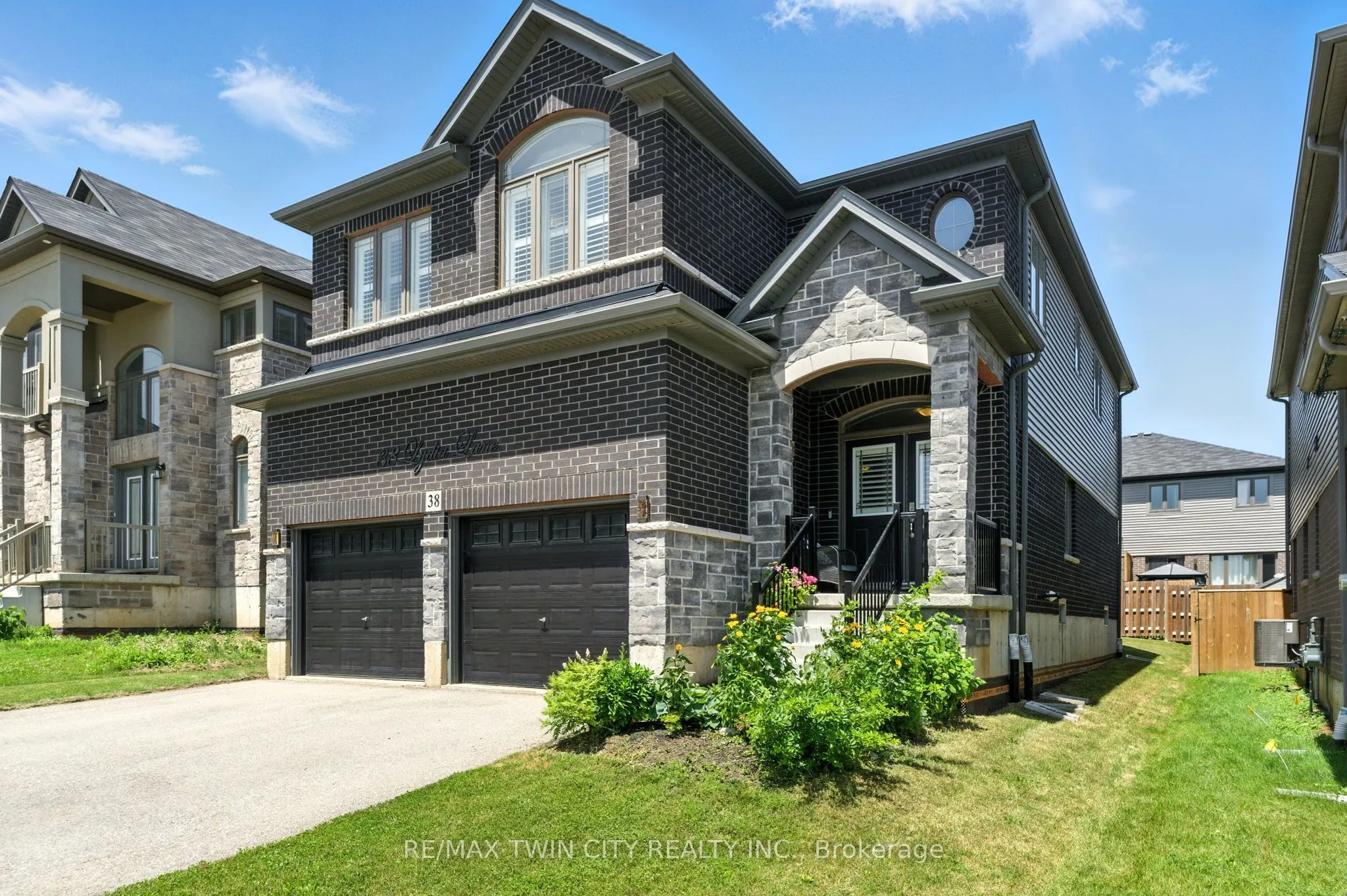 38 Lydia Lane