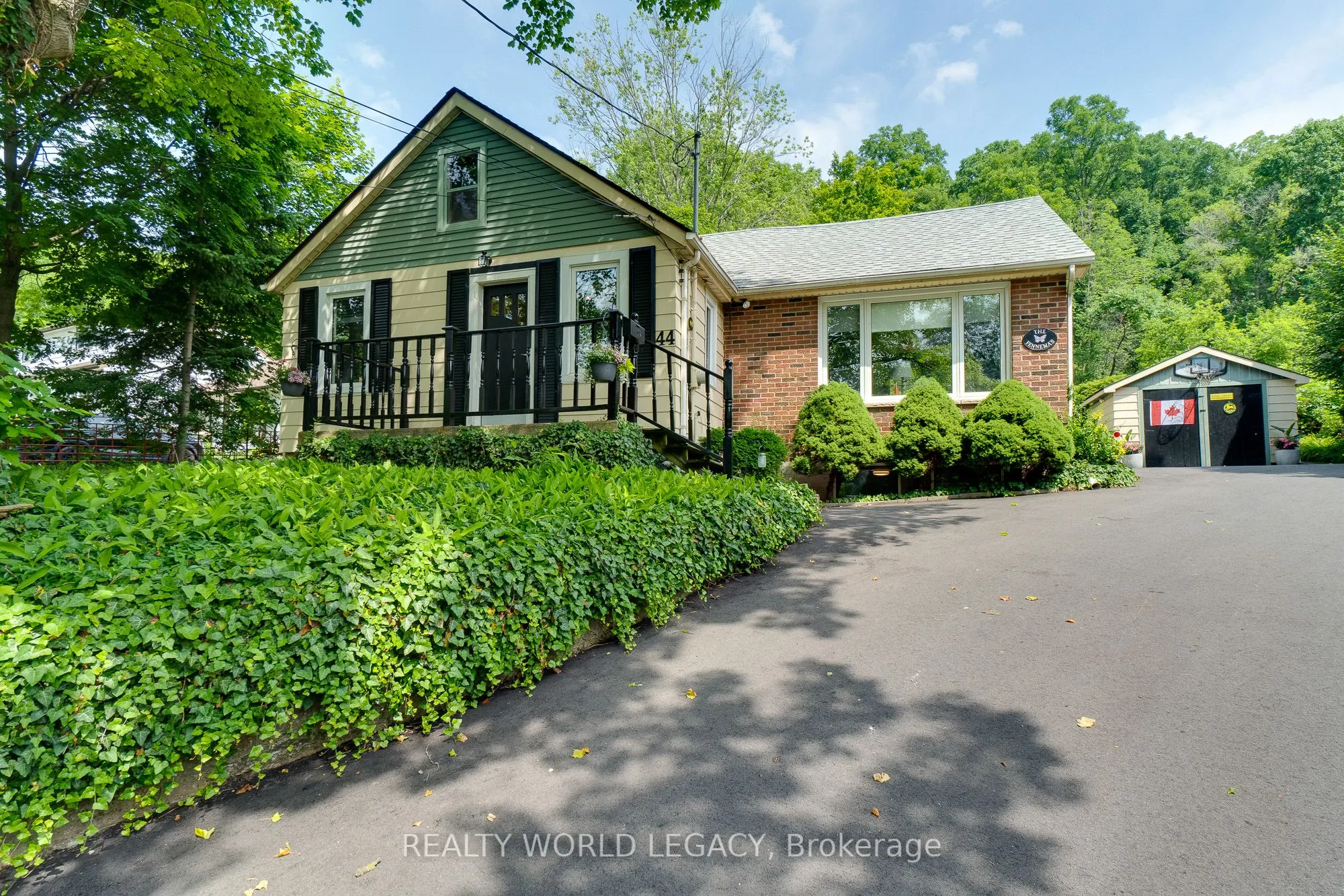 44 Parkside Avenue
